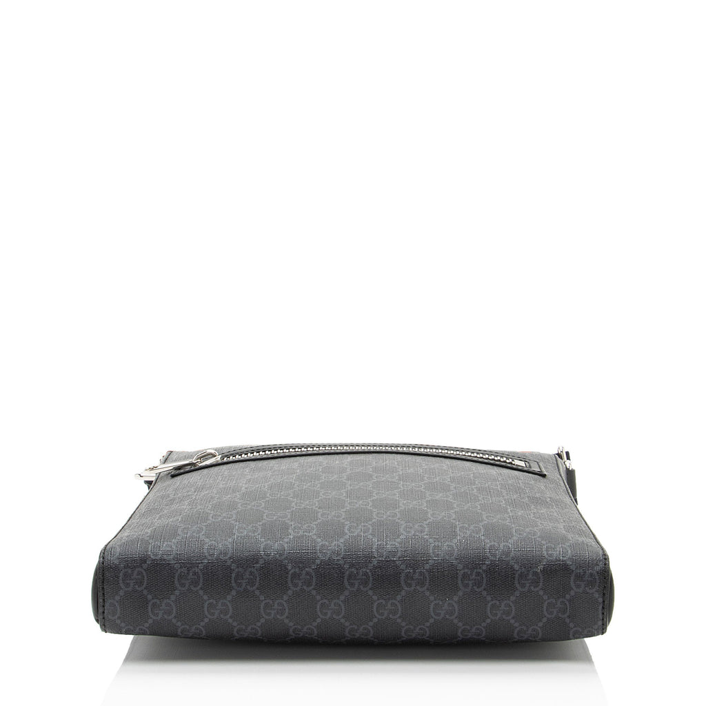 Gucci GG Supreme Messenger