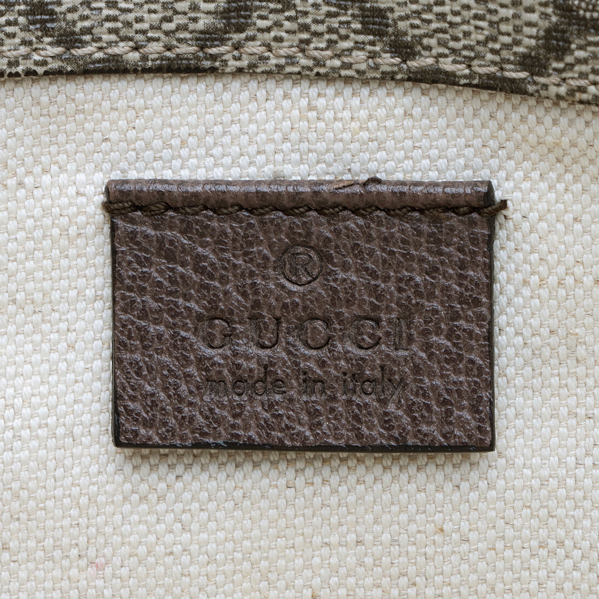 Gucci GG Supreme Neo Vintage Medium Messenger