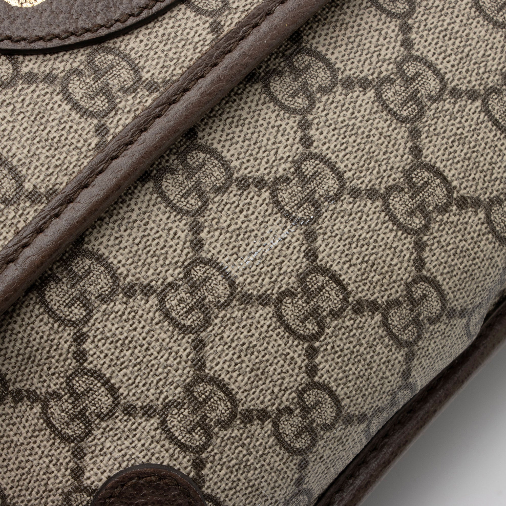 Gucci GG Supreme Neo Vintage Small Messenger (SHF-OhNyui)