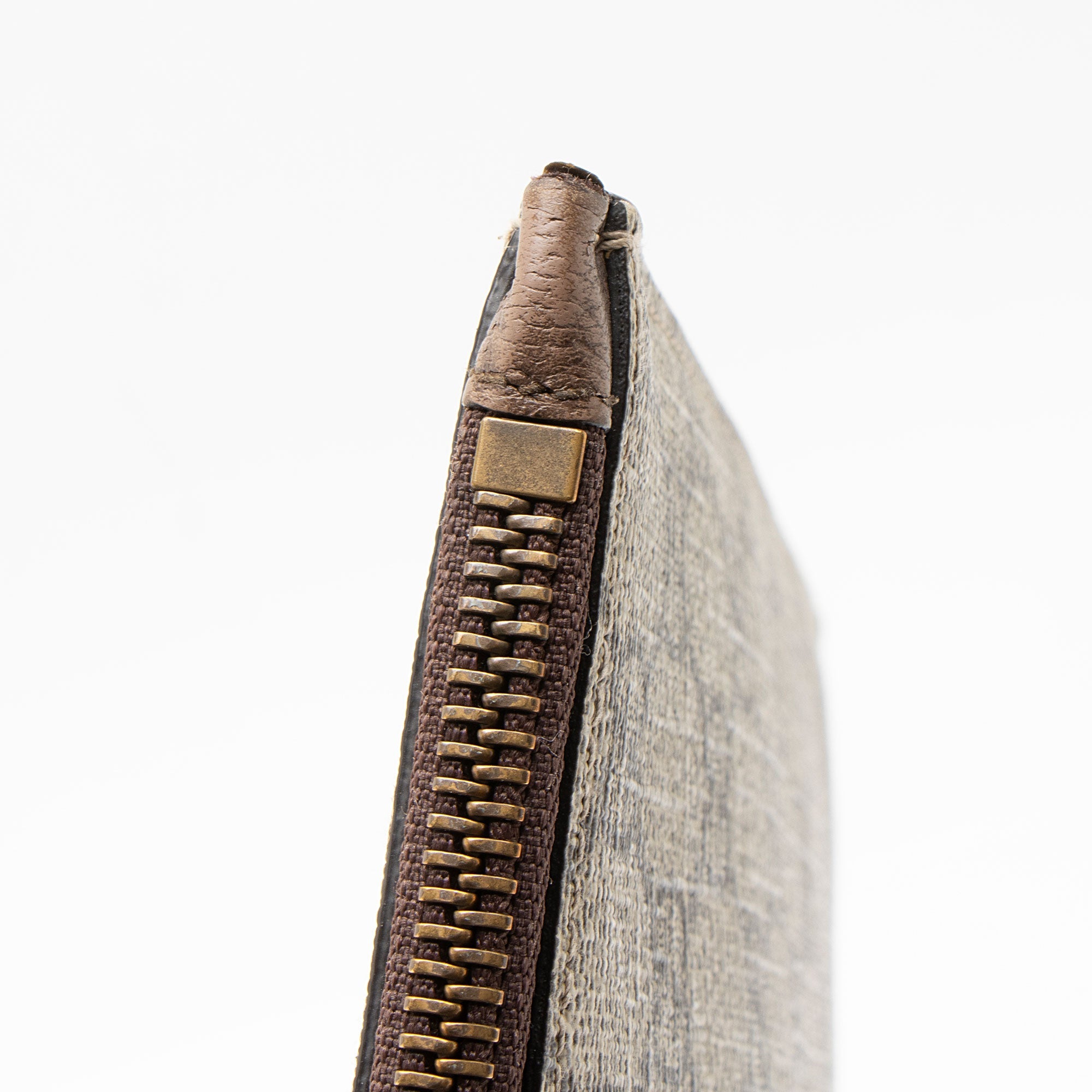 Gucci GG Supreme Neo Wristlet