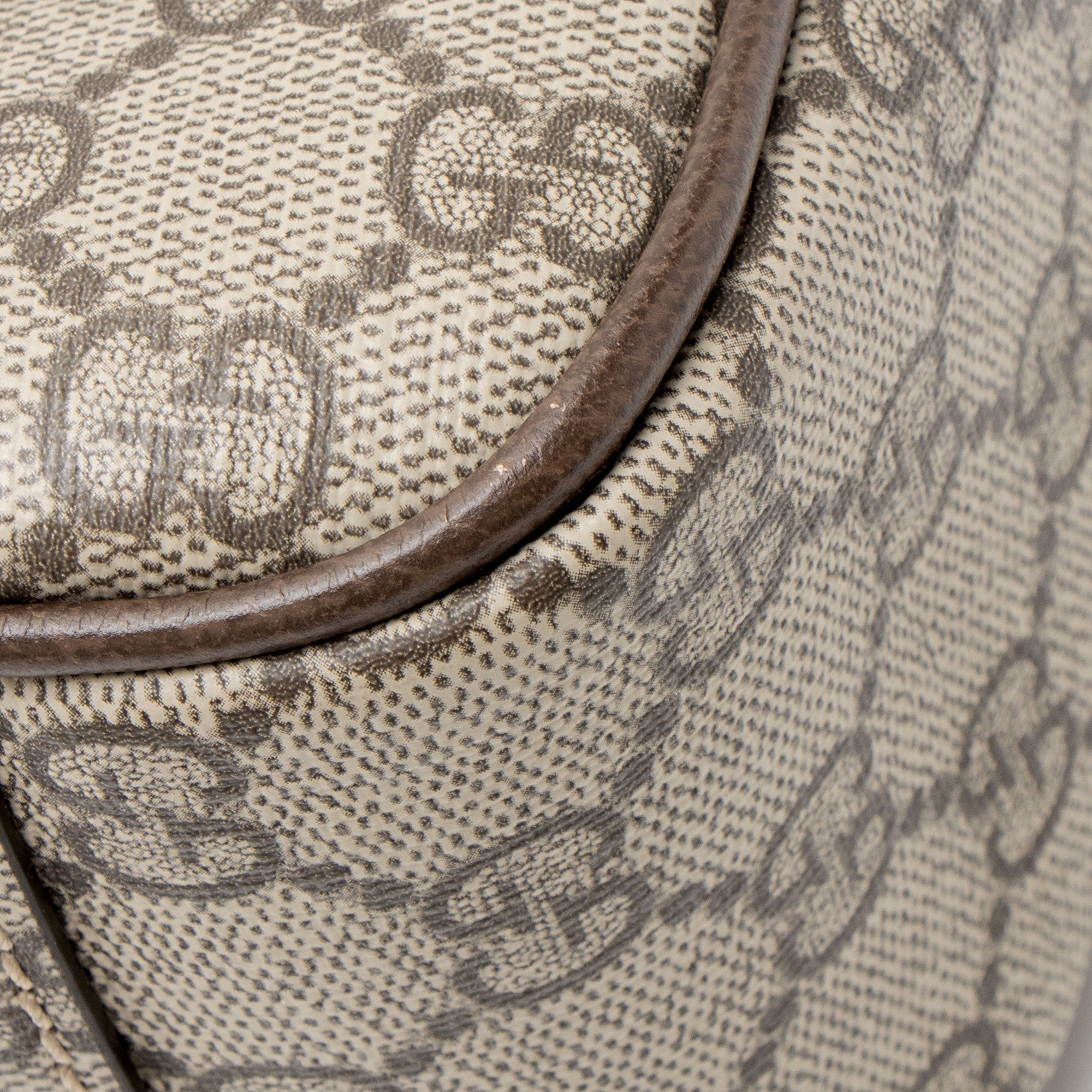 Gucci GG Supreme Ophidia Medium Flap Messenger