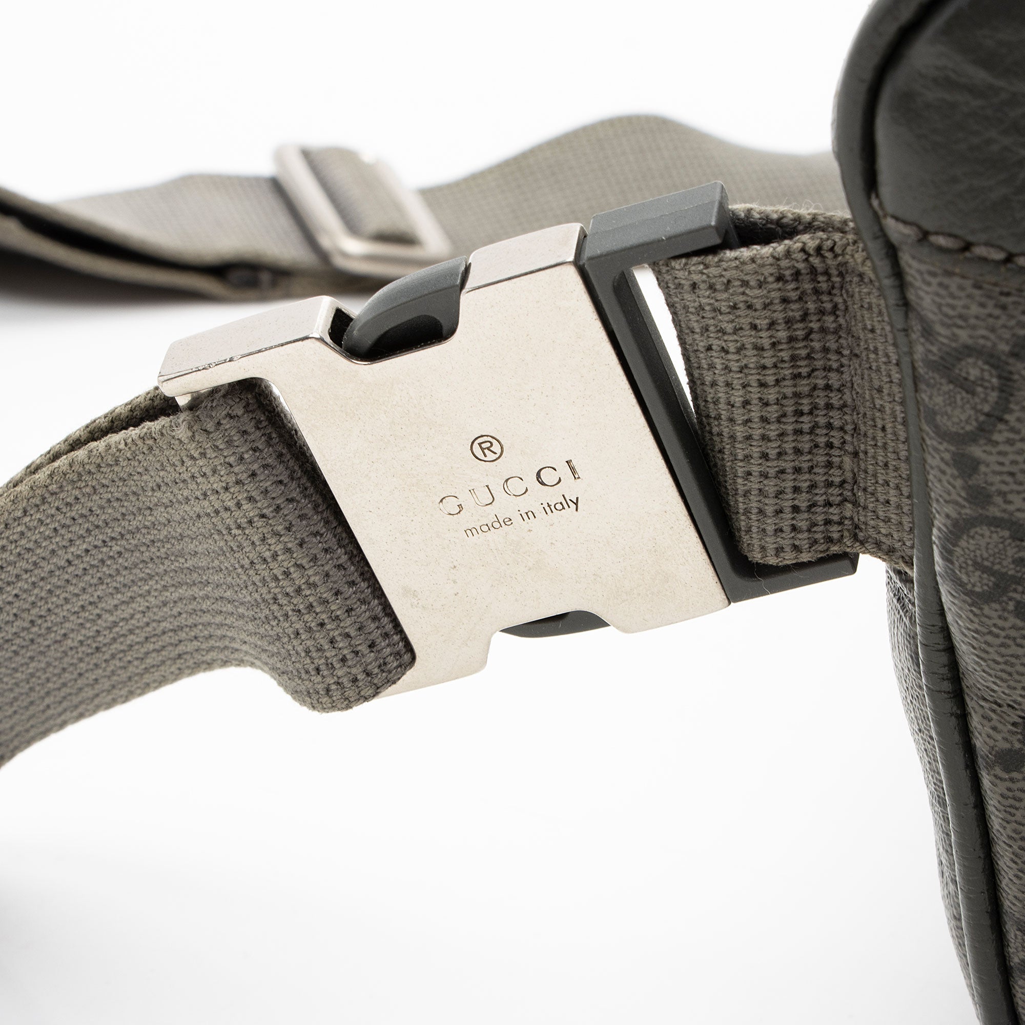 Gucci GG Supreme Ophidia Small Belt Bag