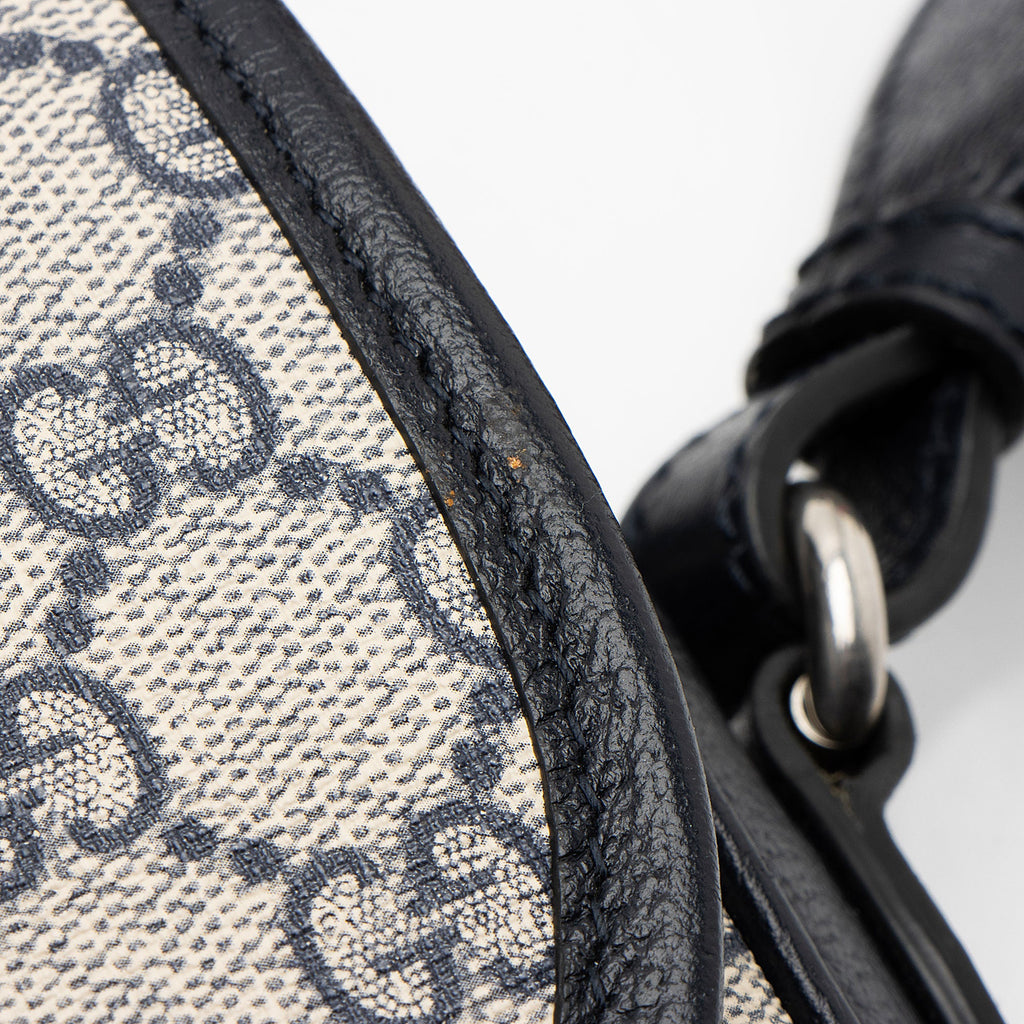 Gucci GG Supreme Ophidia Studded Web Flap Small Messenger (SHF-ken4qy)