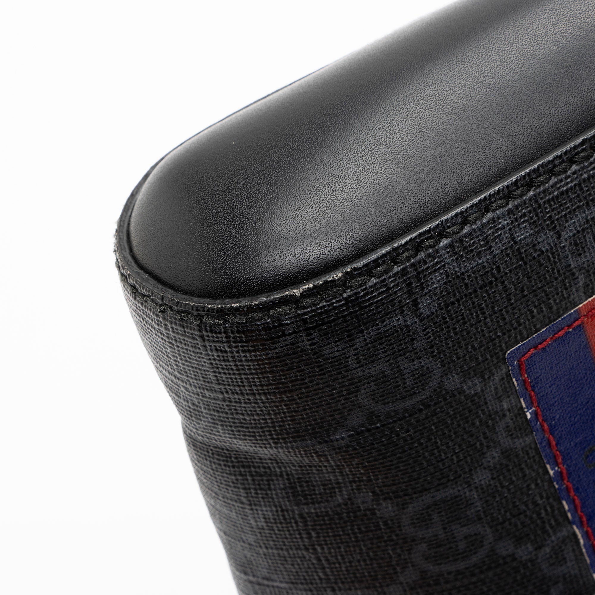 Gucci GG Supreme Patches Messenger