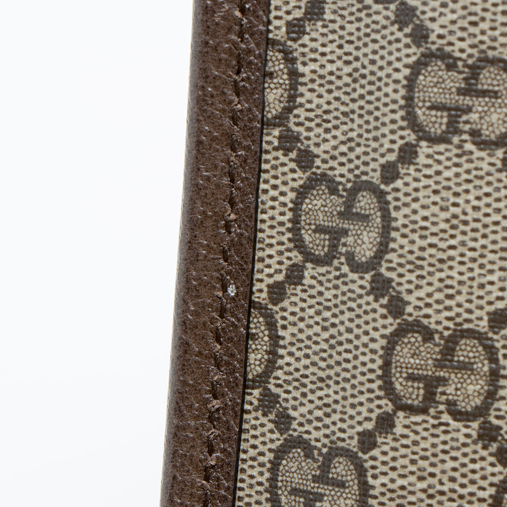 Gucci GG Supreme Pochette (SHF-M9Qnnk)