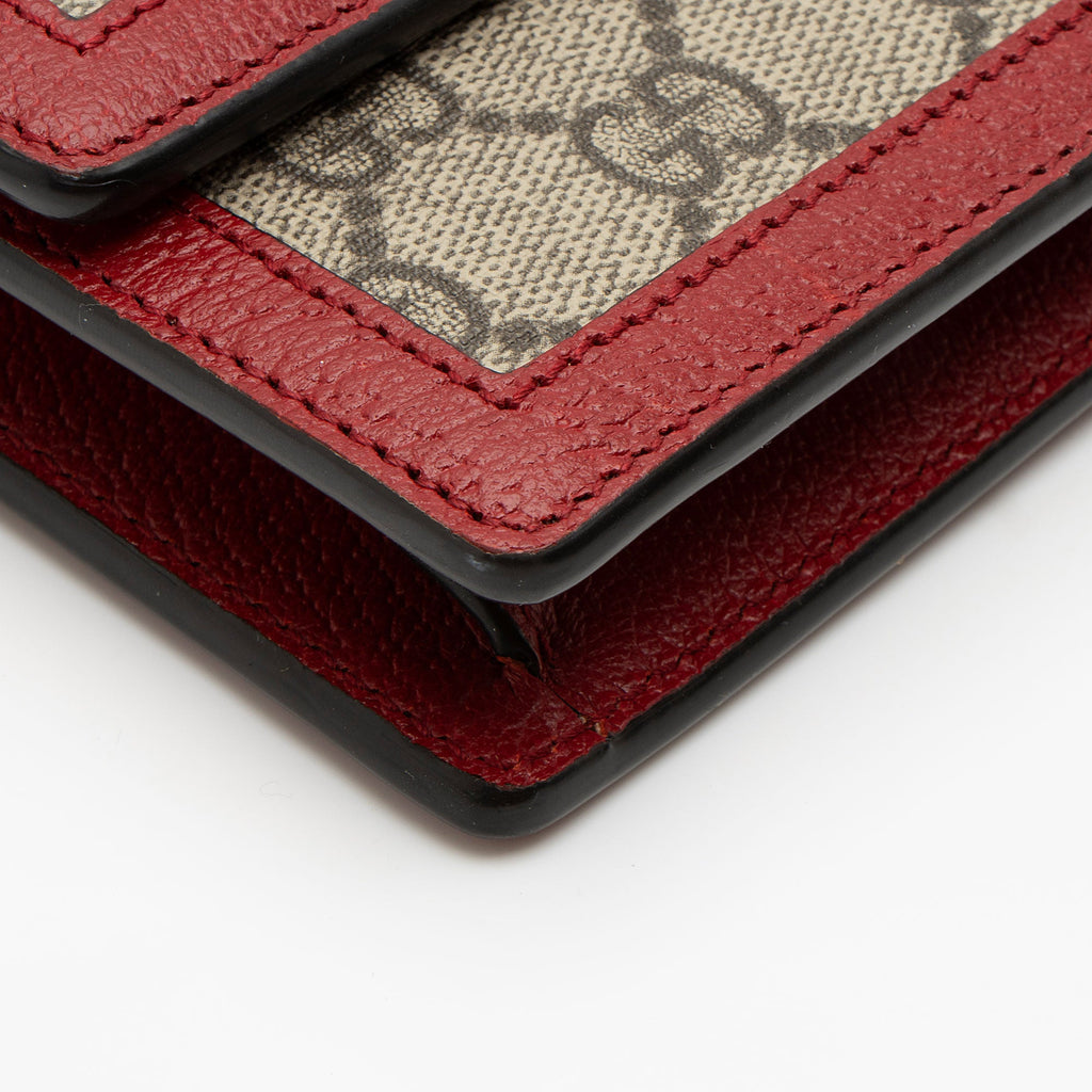 Gucci GG Supreme Queen Margaret Wallet on Chain (SHF-Cy5wDk)