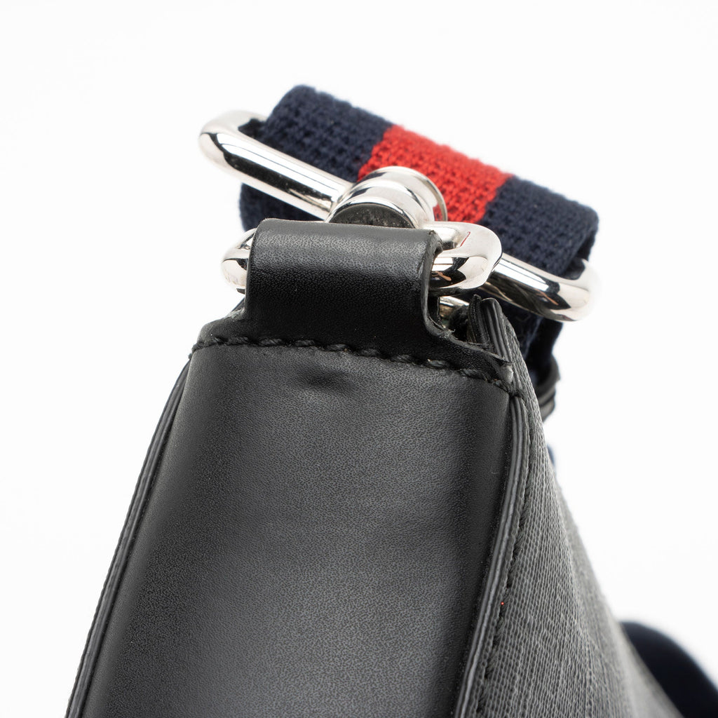 Gucci GG Supreme Small Messenger