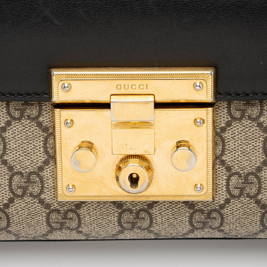 Gucci GG Supreme Small Padlock Shoulder Bag (SHF-vRdeyi)