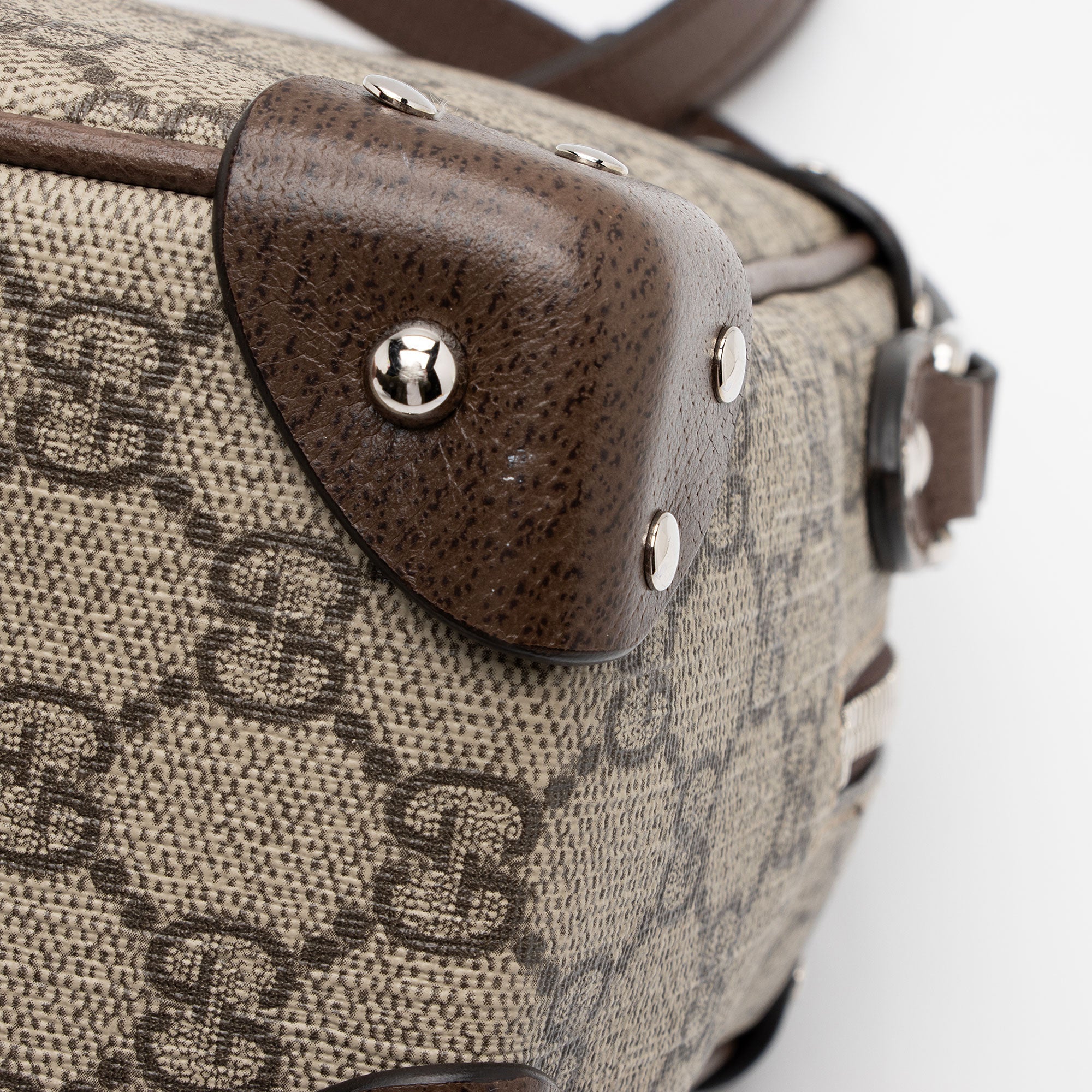 Gucci GG Supreme Square Messenger (SHF-JAMrY6)