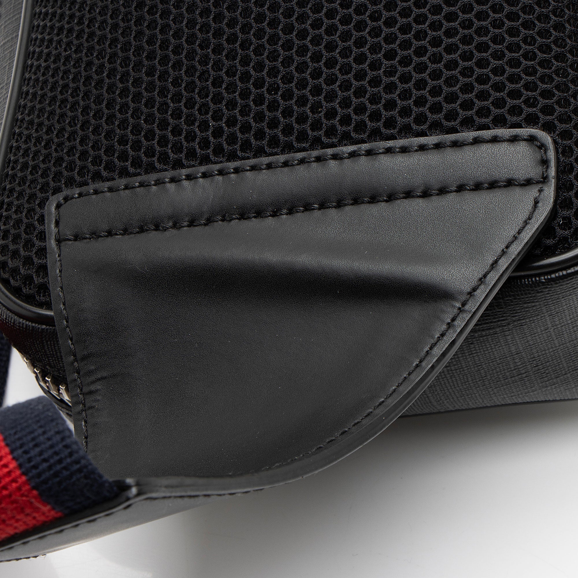 Gucci GG Supreme Web Zip Belt Bag (SHF-52MZPp)
