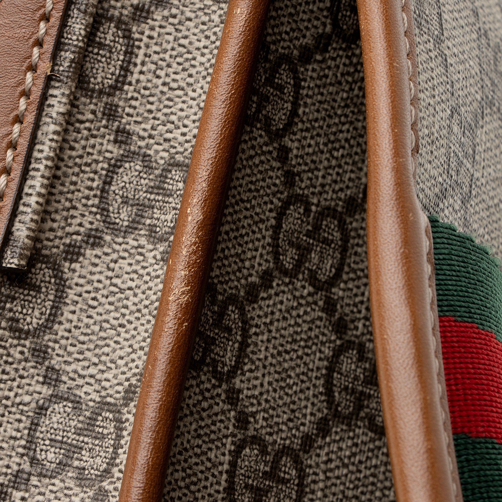 Gucci GG Supreme Web Flap Medium Messenger