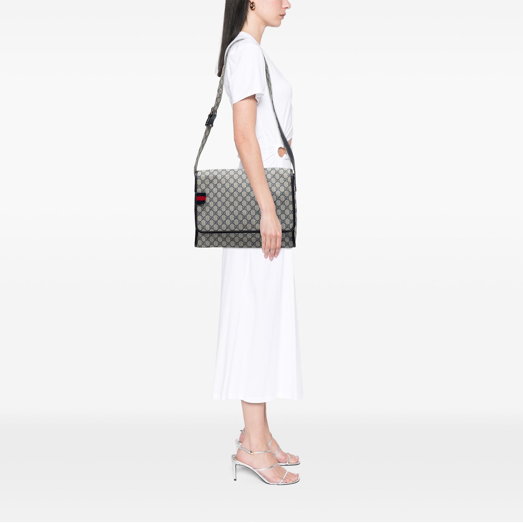 Gucci GG Supreme Web Messenger Bag