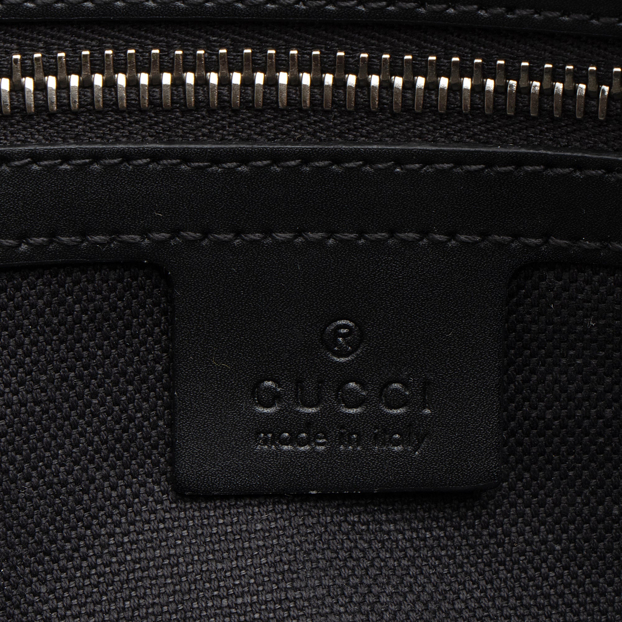Gucci GG Supreme Web Zip Belt Bag