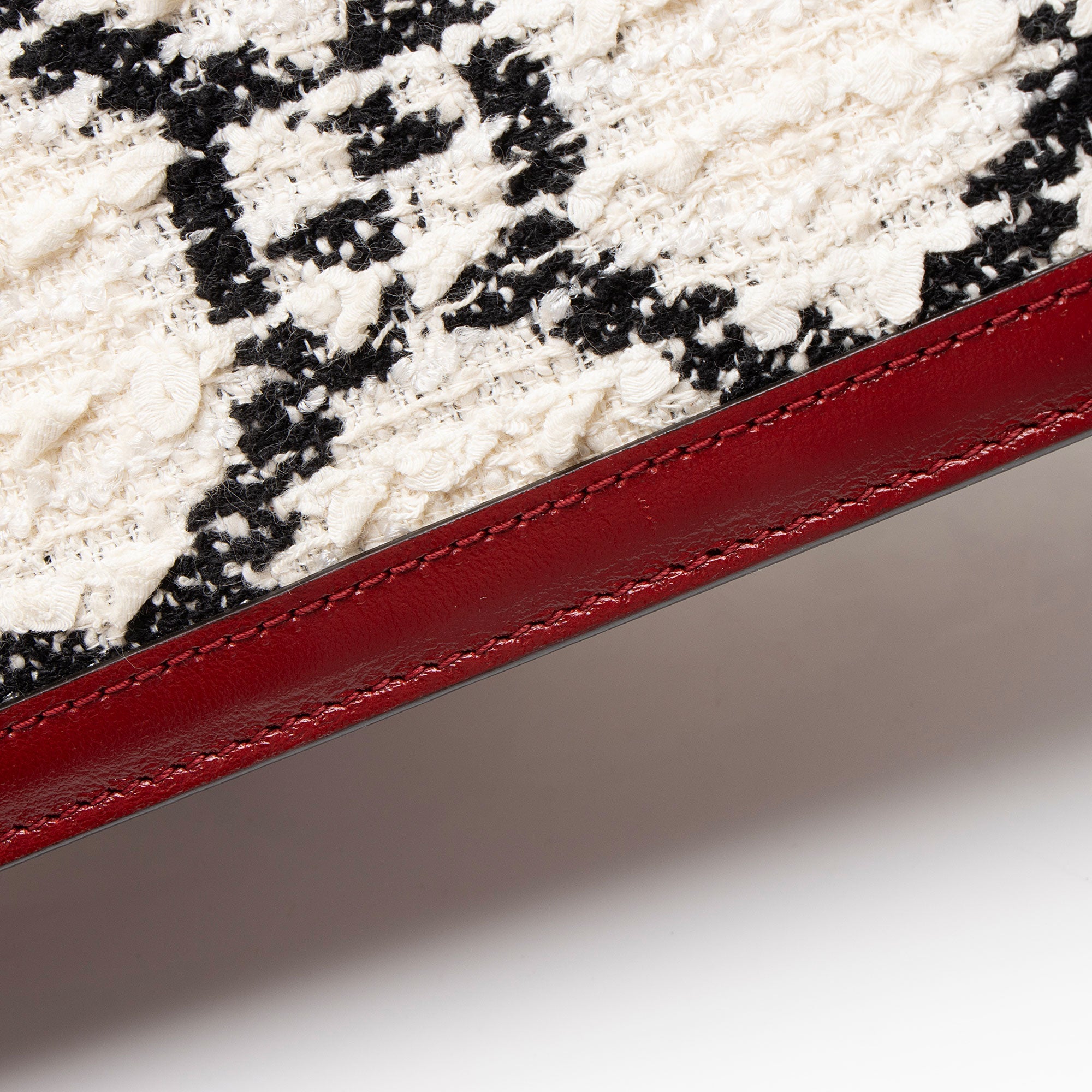Gucci GG Tweed Dionysus Small Shoulder Bag