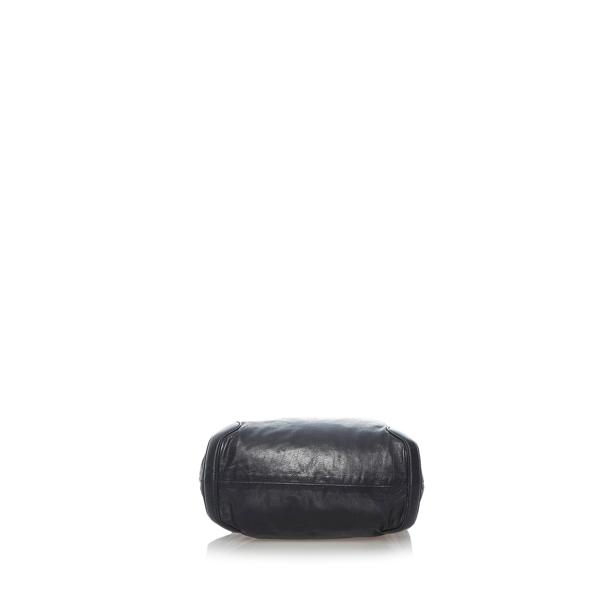 Gucci Galaxy Chain Leather Shoulder Bag (SHG-30815)