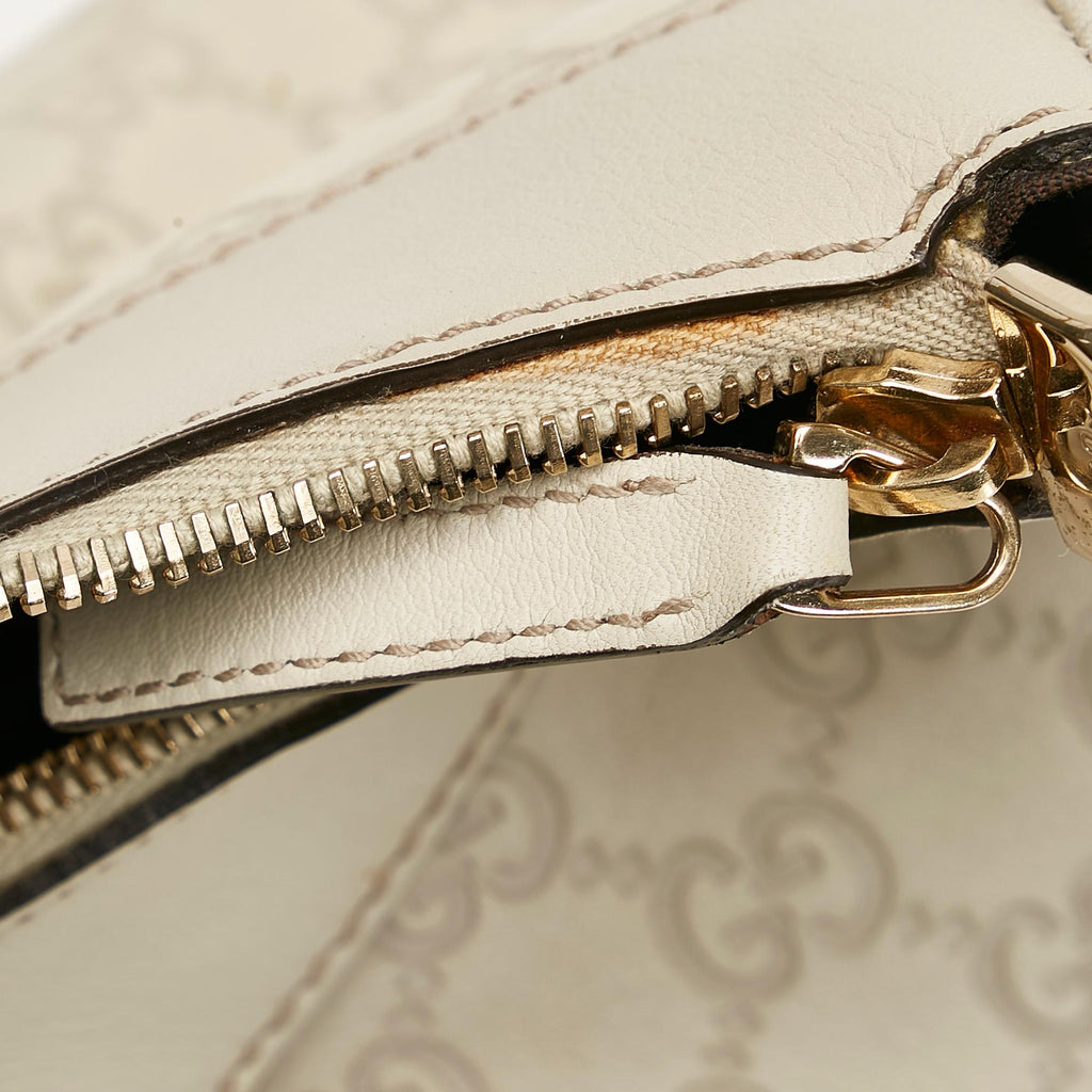 Gucci Guccissima Abbey D-Ring Shoulder Bag (SHG-37750)