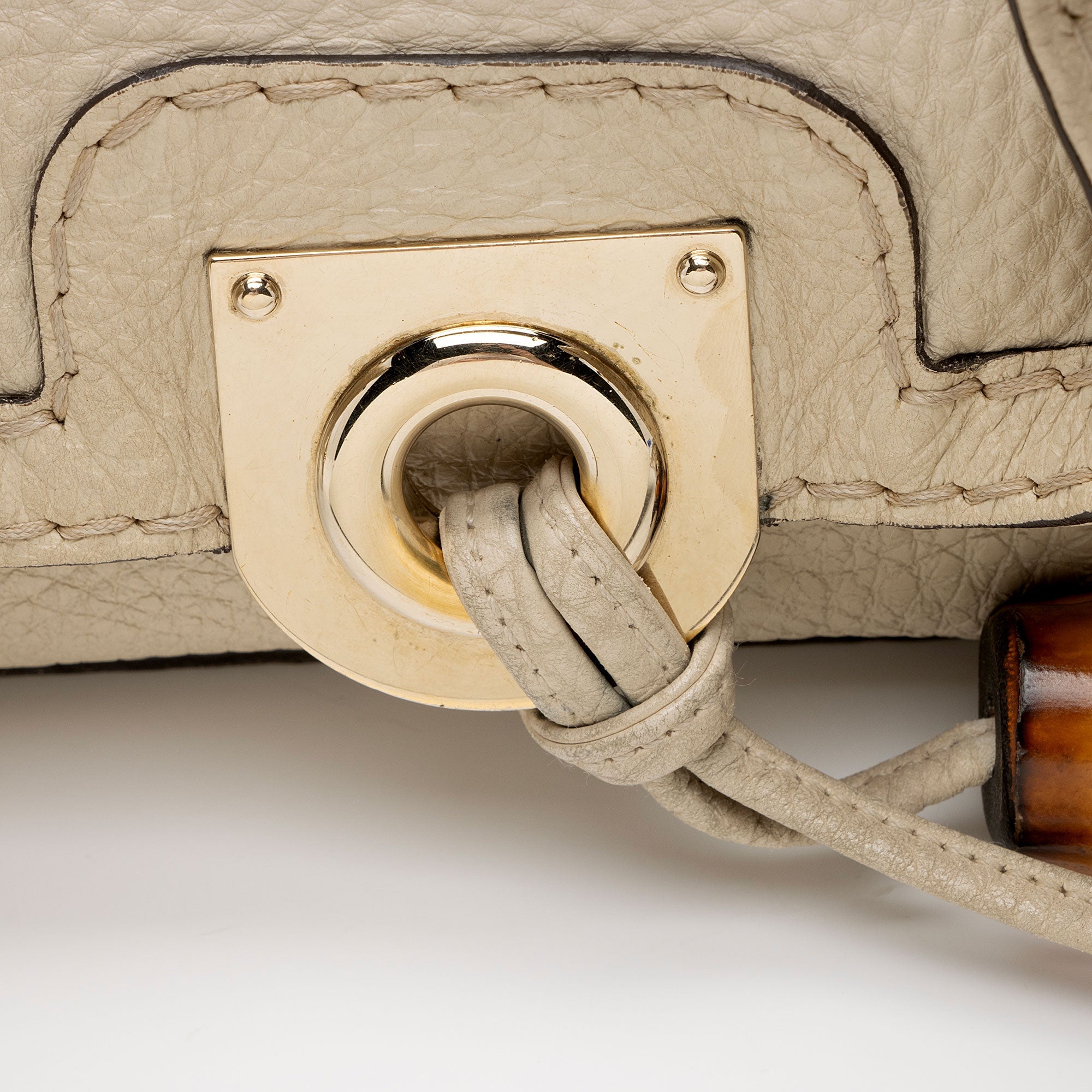 Gucci Guccissima Leather Bamboo Indy Large Satchel (SHF-M8NqdH)