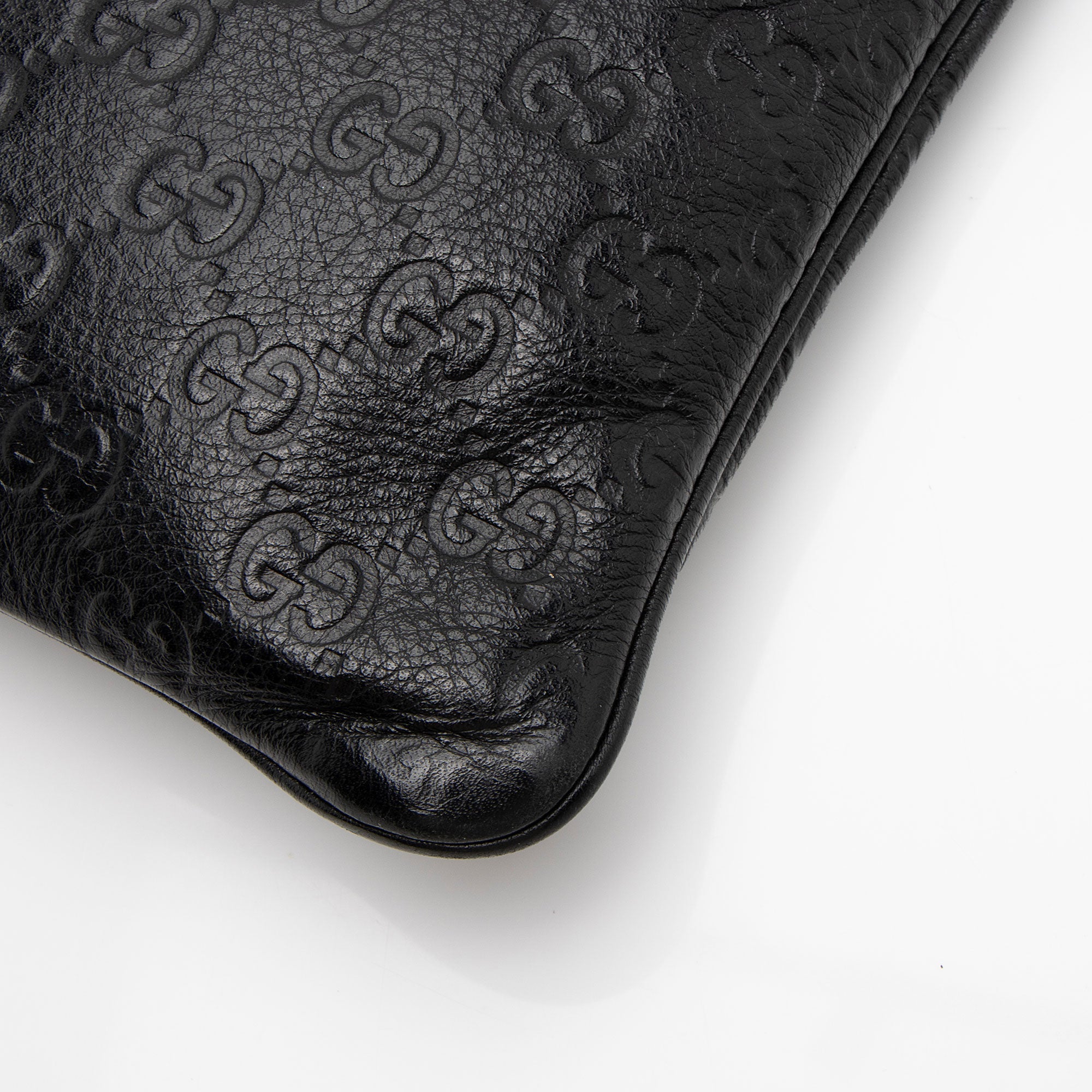 Gucci Guccissima Leather Flat Messenger (SHF-b6Jy3q)