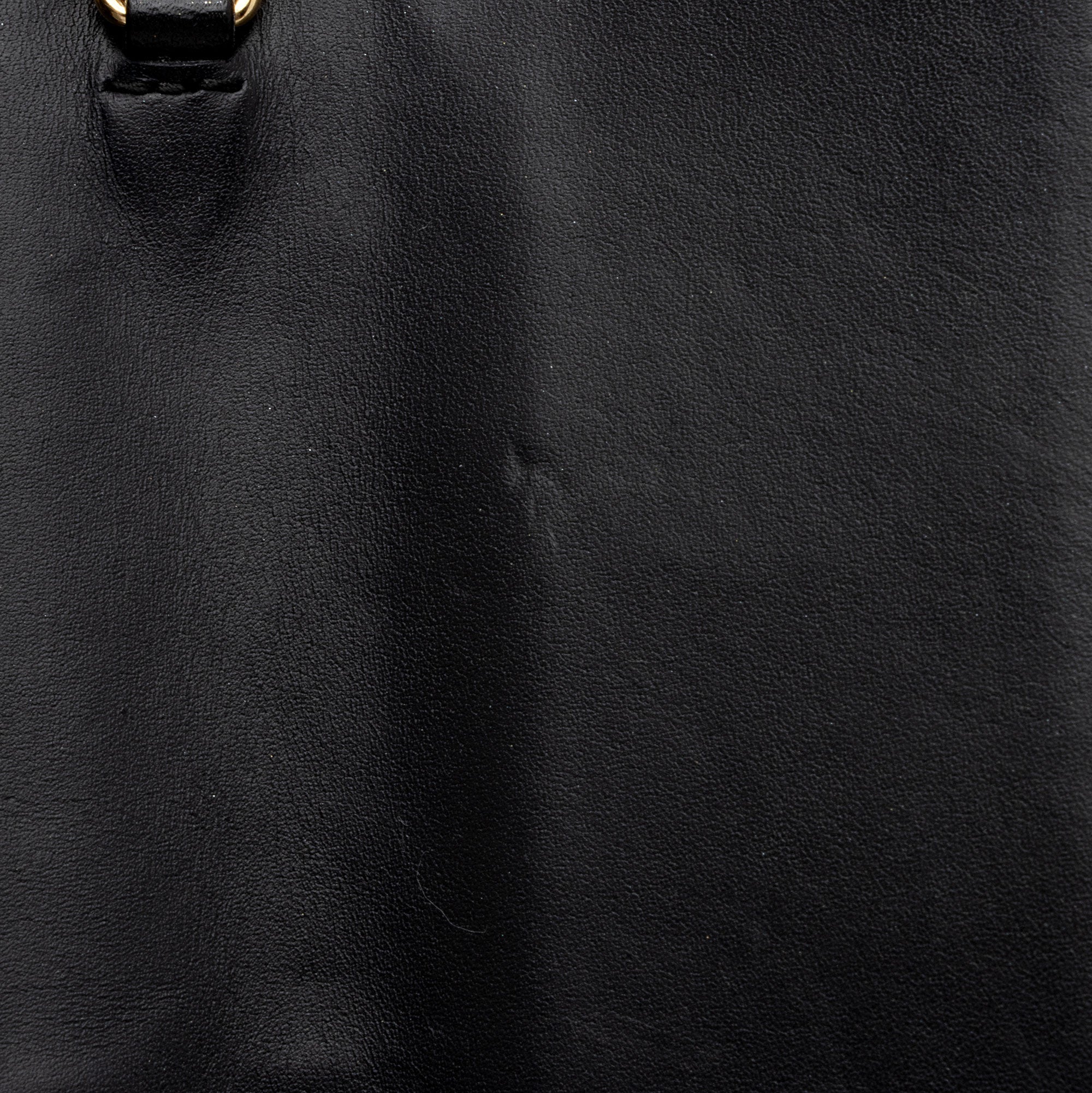Gucci Guccissima Leather Interlocking G Chain Wallet (SHF-QK9Cxy)