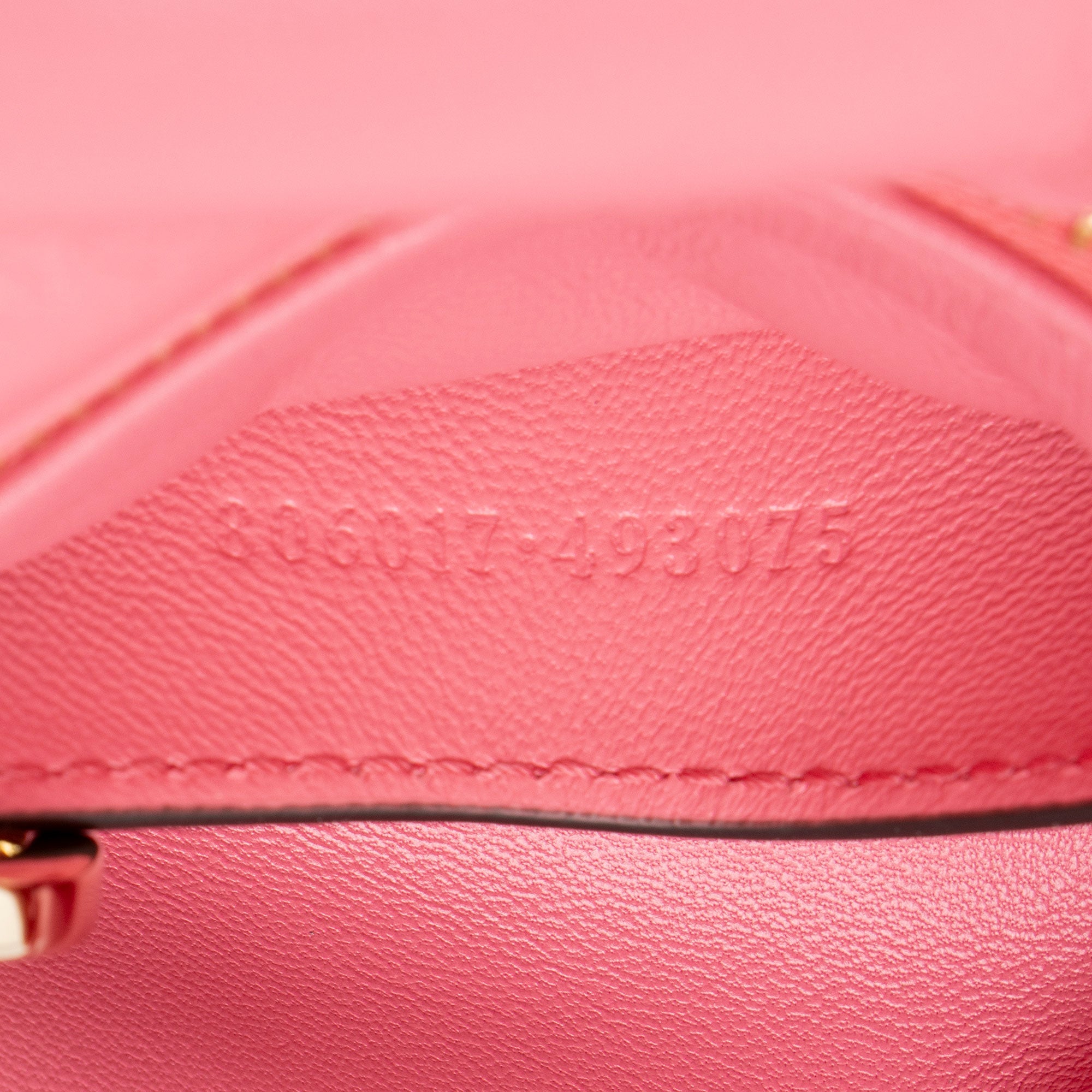 Gucci Jumbo GG Puffy Leather Milano Small Top Handle