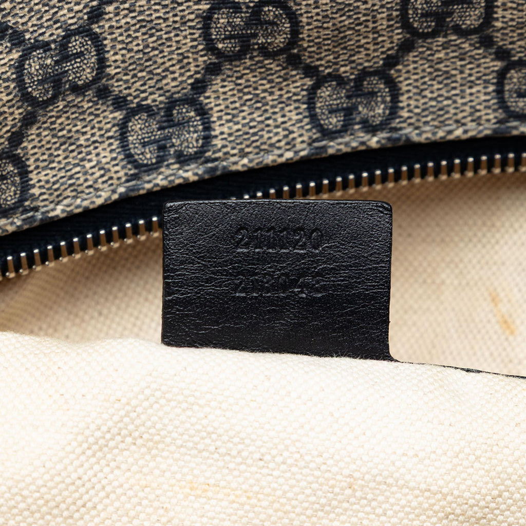 Gucci Large GG Supreme Zippered Tote