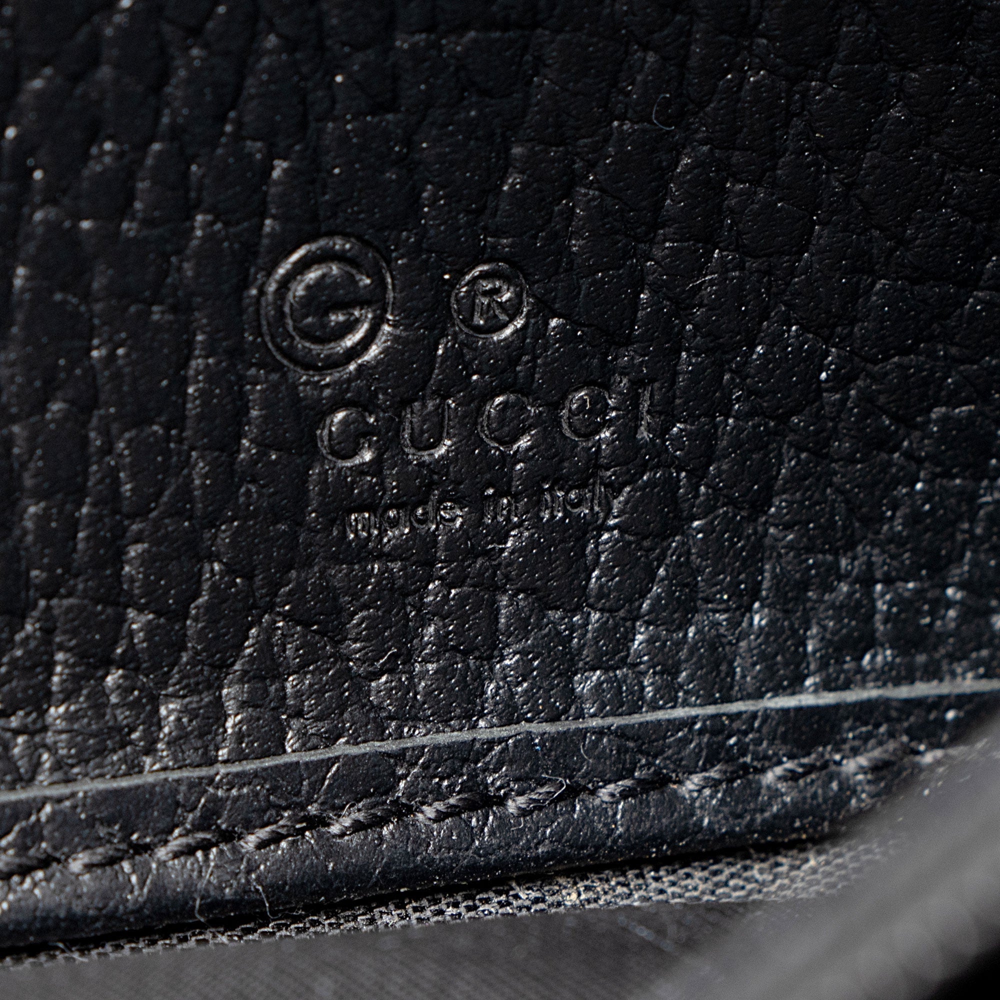 Gucci Leather Interlocking G Continental Wallet