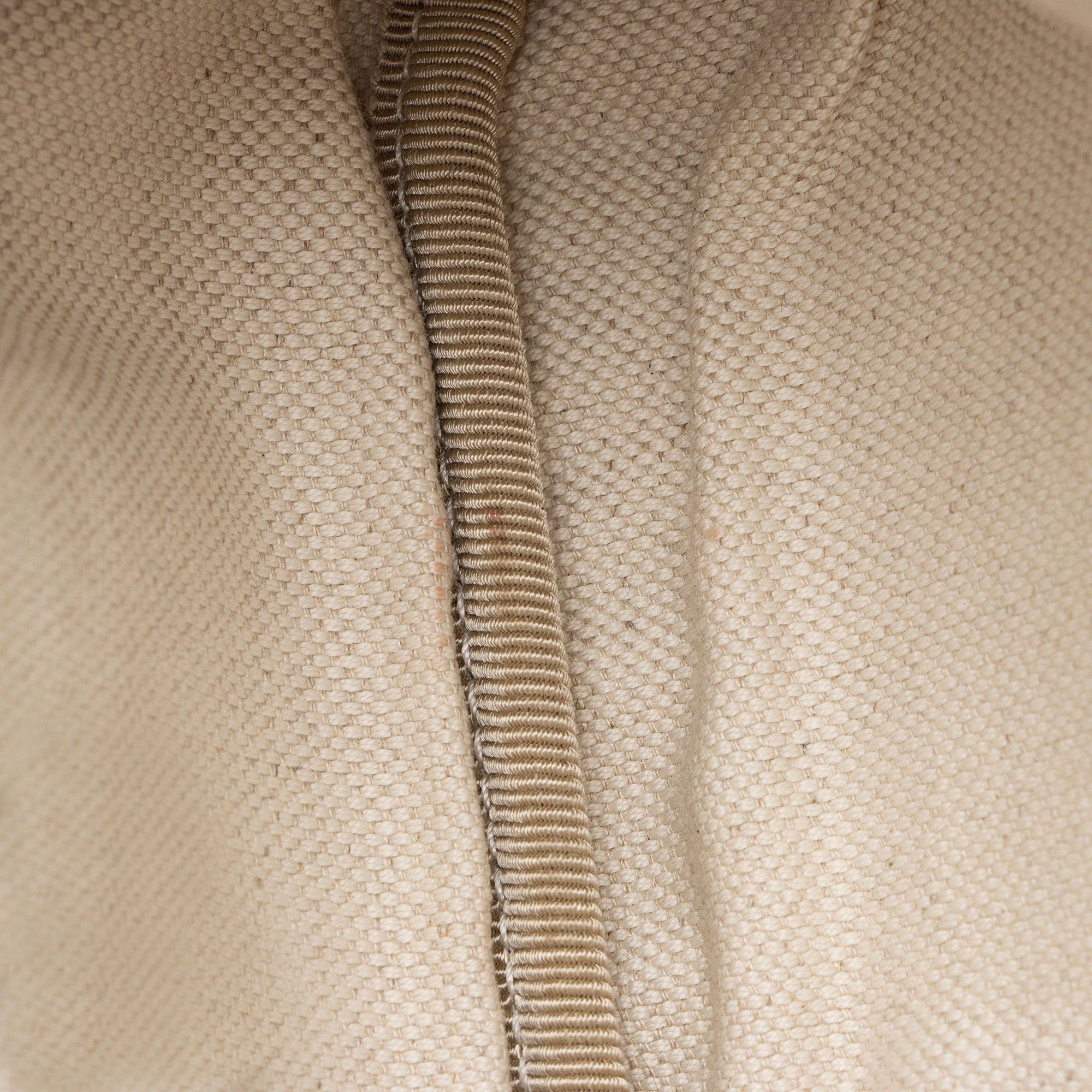 Gucci Leather Logo Belt Bag