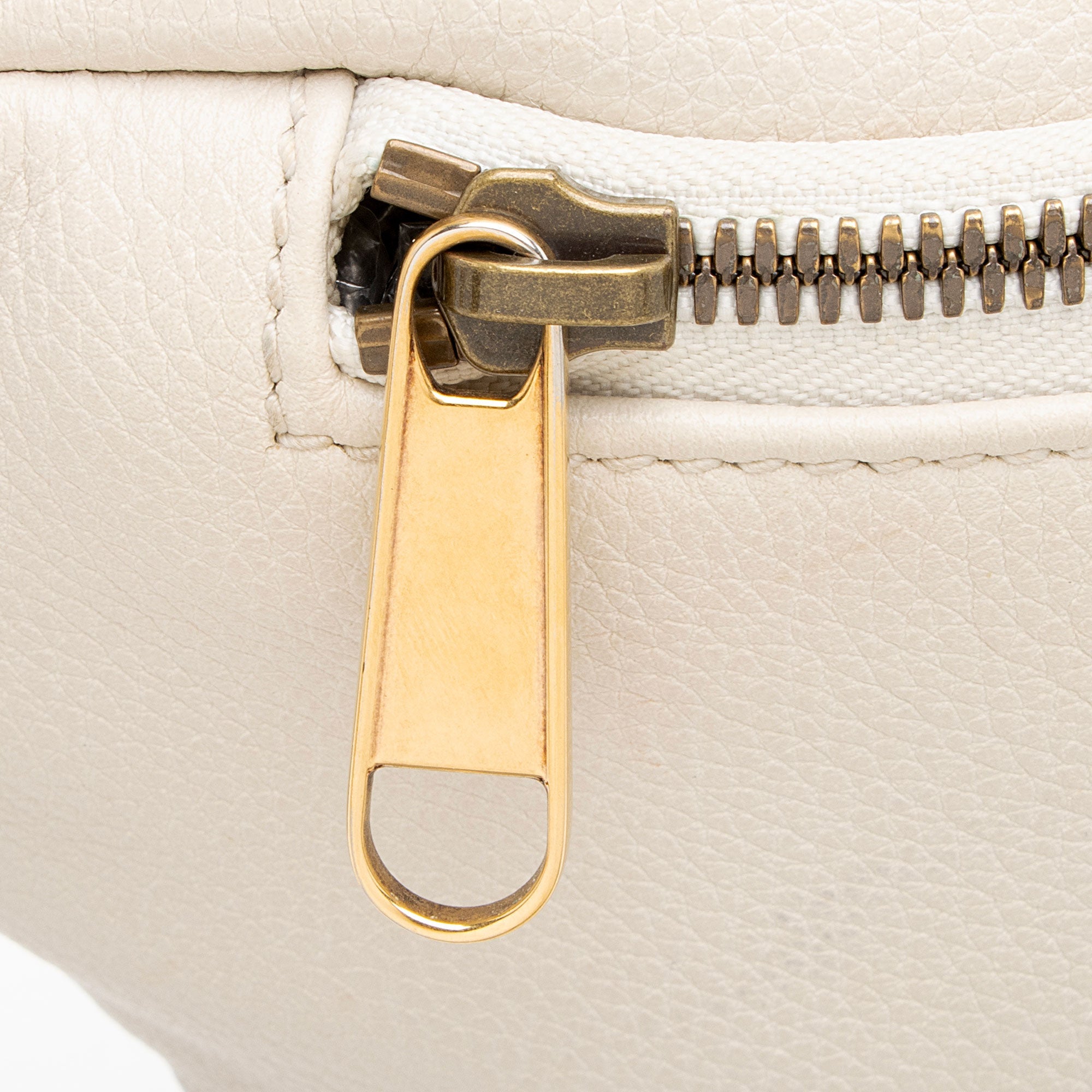 Gucci Leather Logo Belt Bag