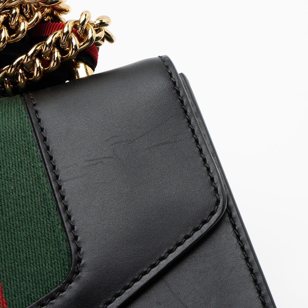 Gucci Leather Sylvie Mini Chain Bag (SHF-c7rwM9)