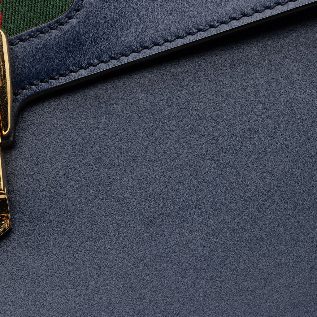 Gucci Leather Sylvie Medium Top Handle (SHF-s5Ji15)
