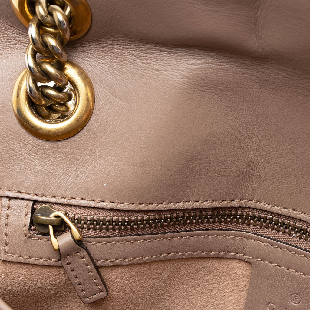Gucci Matelasse Leather GG Marmont Medium Flap Bag