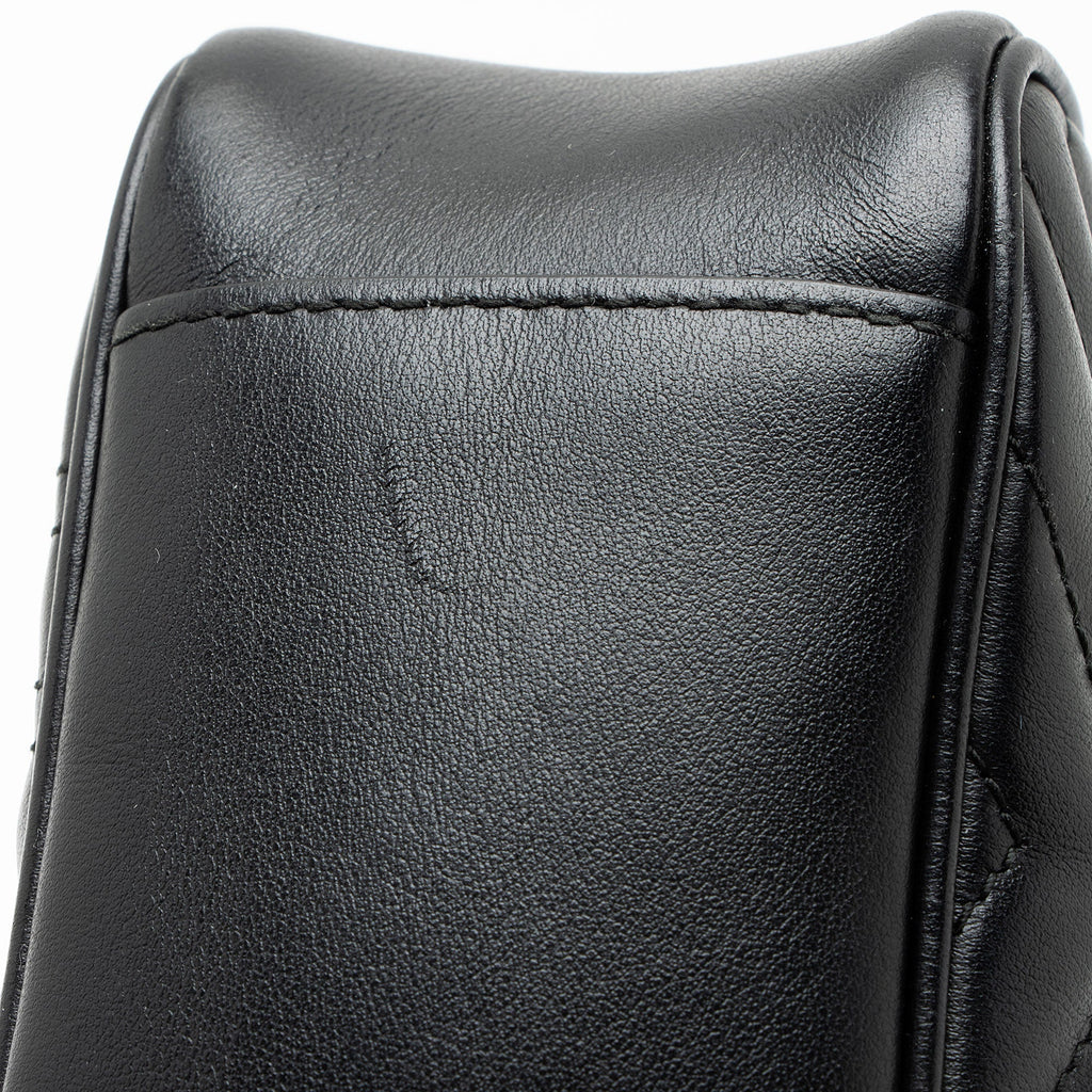 Gucci Matelasse Leather GG Marmont Medium Flap Bag