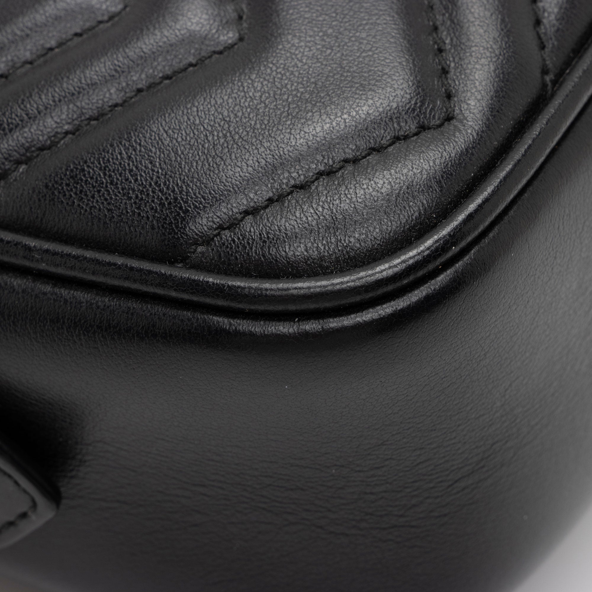 Gucci Matelasse Leather GG Marmont Mini Bag (SHF-iLzP5K)