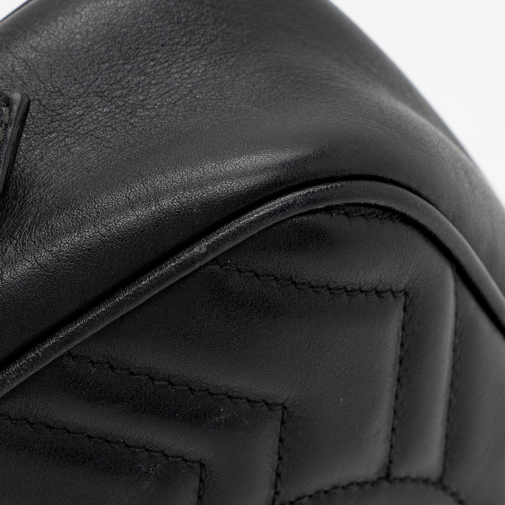 Gucci Matelasse Leather GG Marmont Mini Bag (SHF-MVP7lQ)