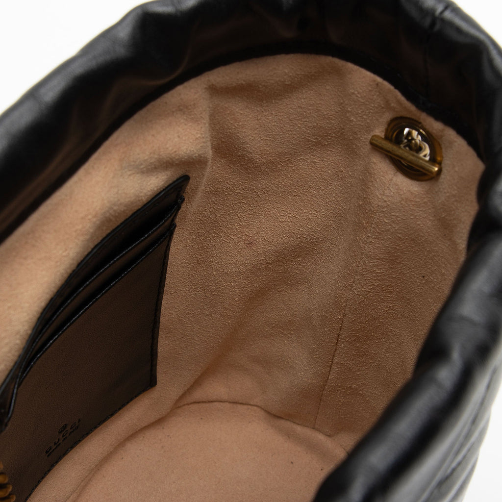 Gucci Matelasse Leather GG Marmont Mini Bucket Bag (SHF-81NEzE)