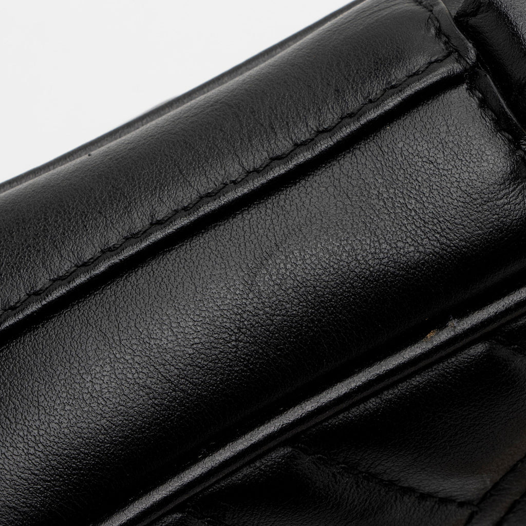 Gucci Matelasse Leather GG Marmont Mini Crossbody (SHF-pySpXY)