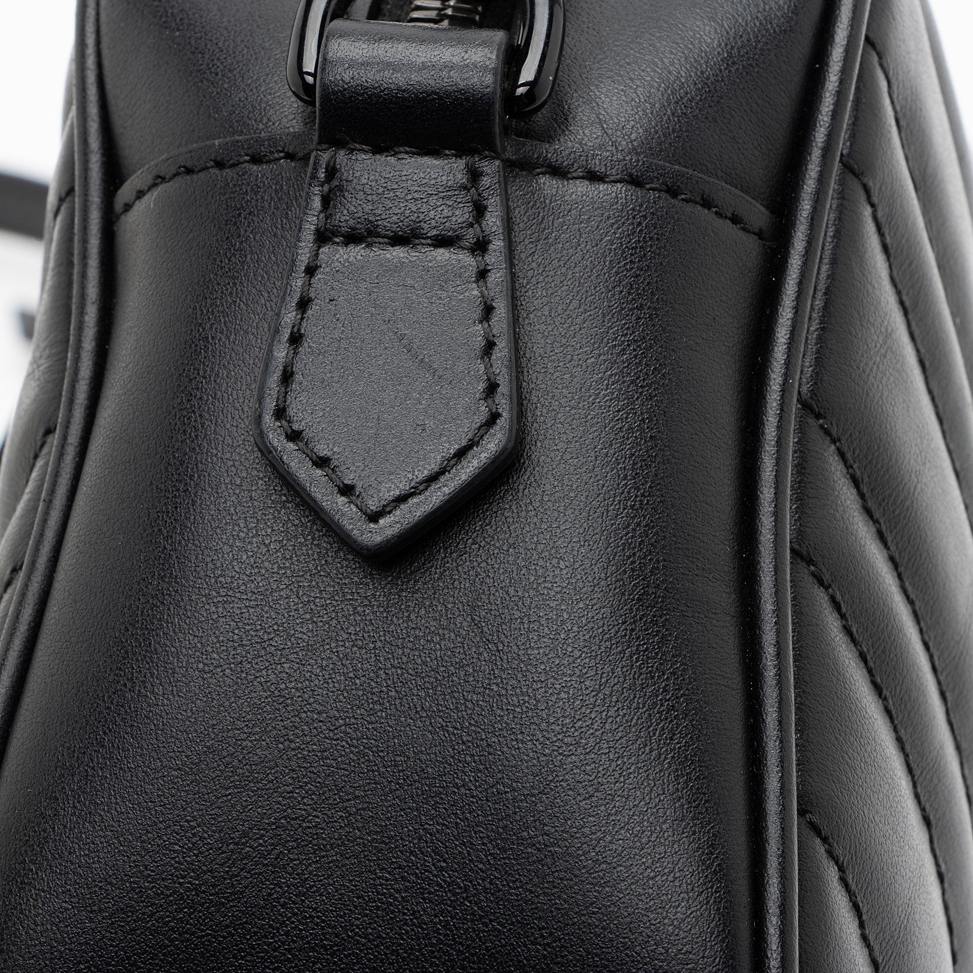Gucci Matelasse Leather Monochrome GG Marmont Small Camera Bag