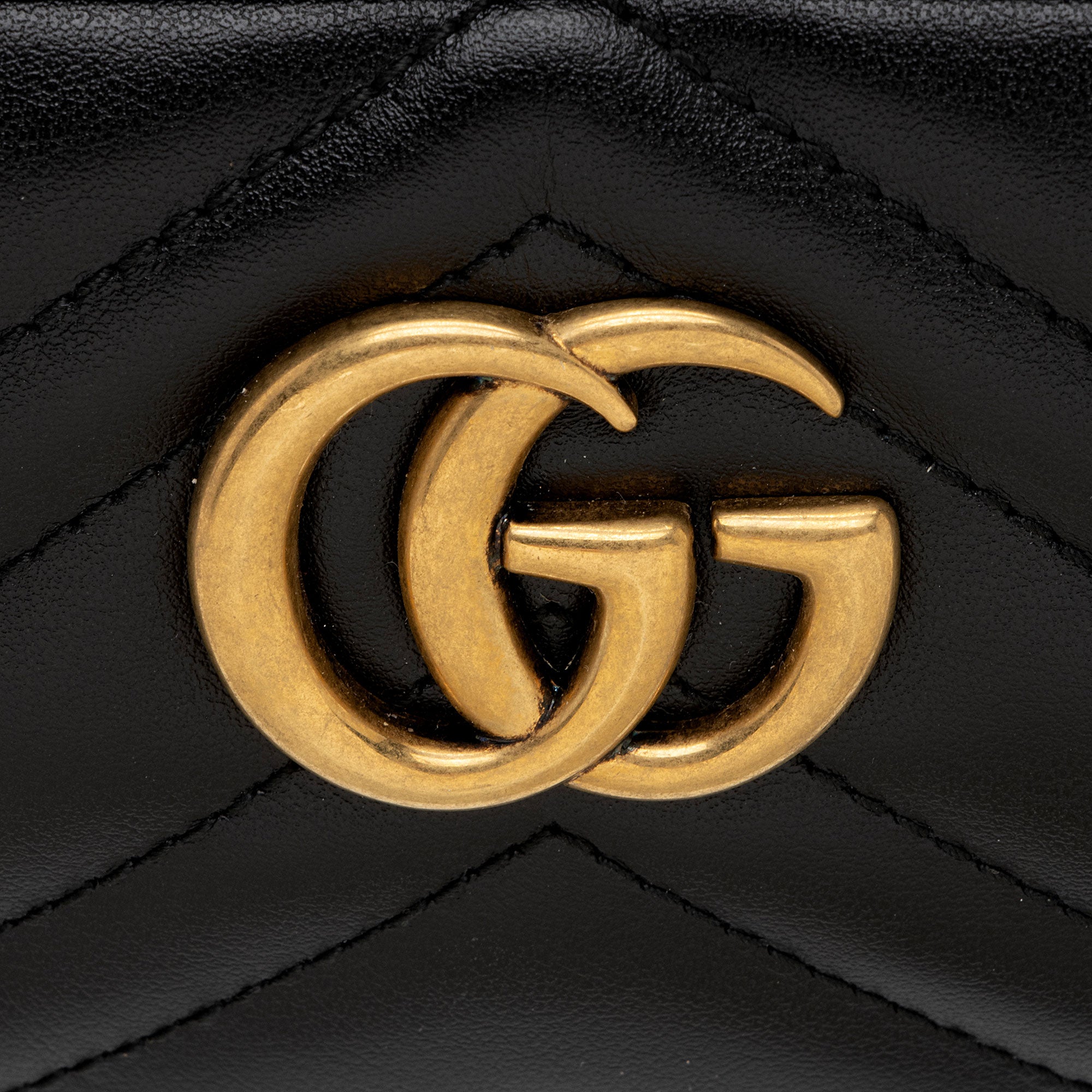 Gucci Matelasse Leather GG Marmont Small Crossbody (SHF-uIfq9U)