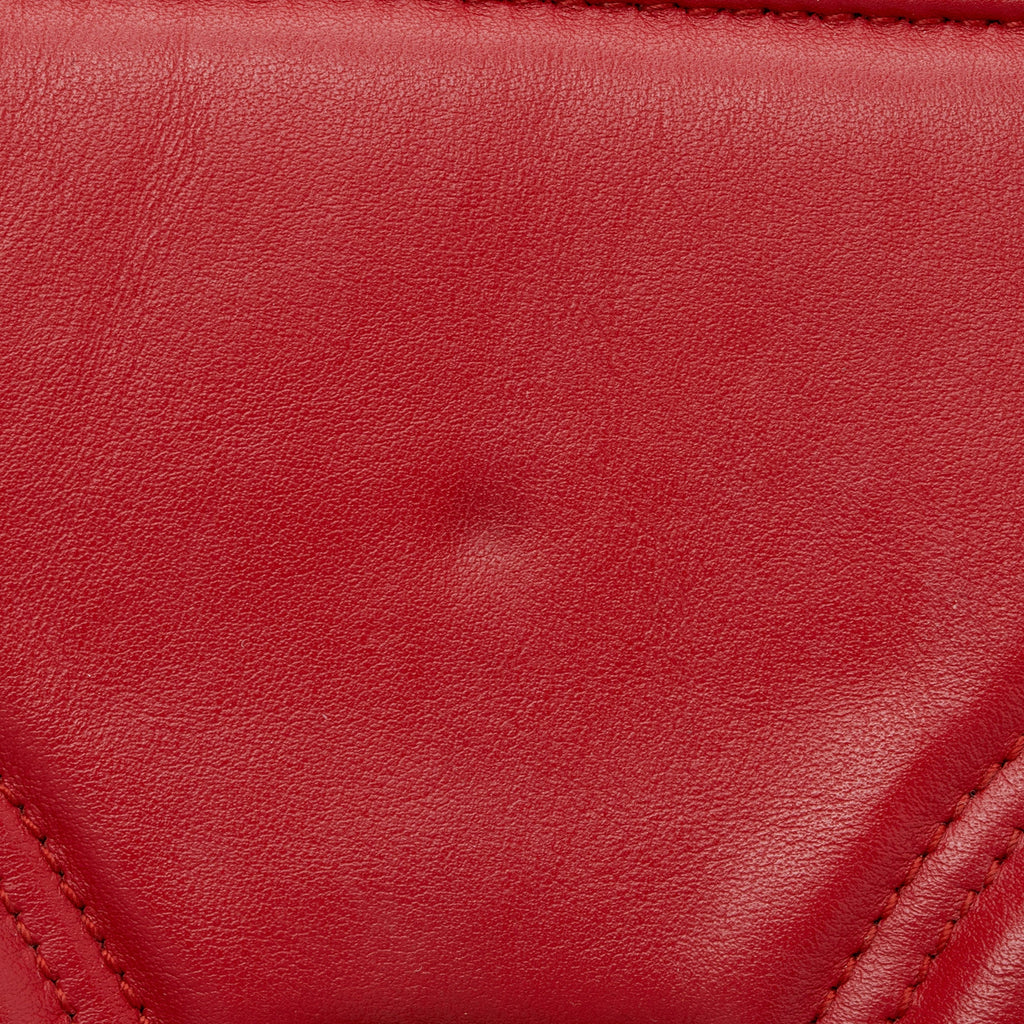 Gucci Matelasse Leather GG Marmont Small Flap Bag (SHF-X3SjWs)