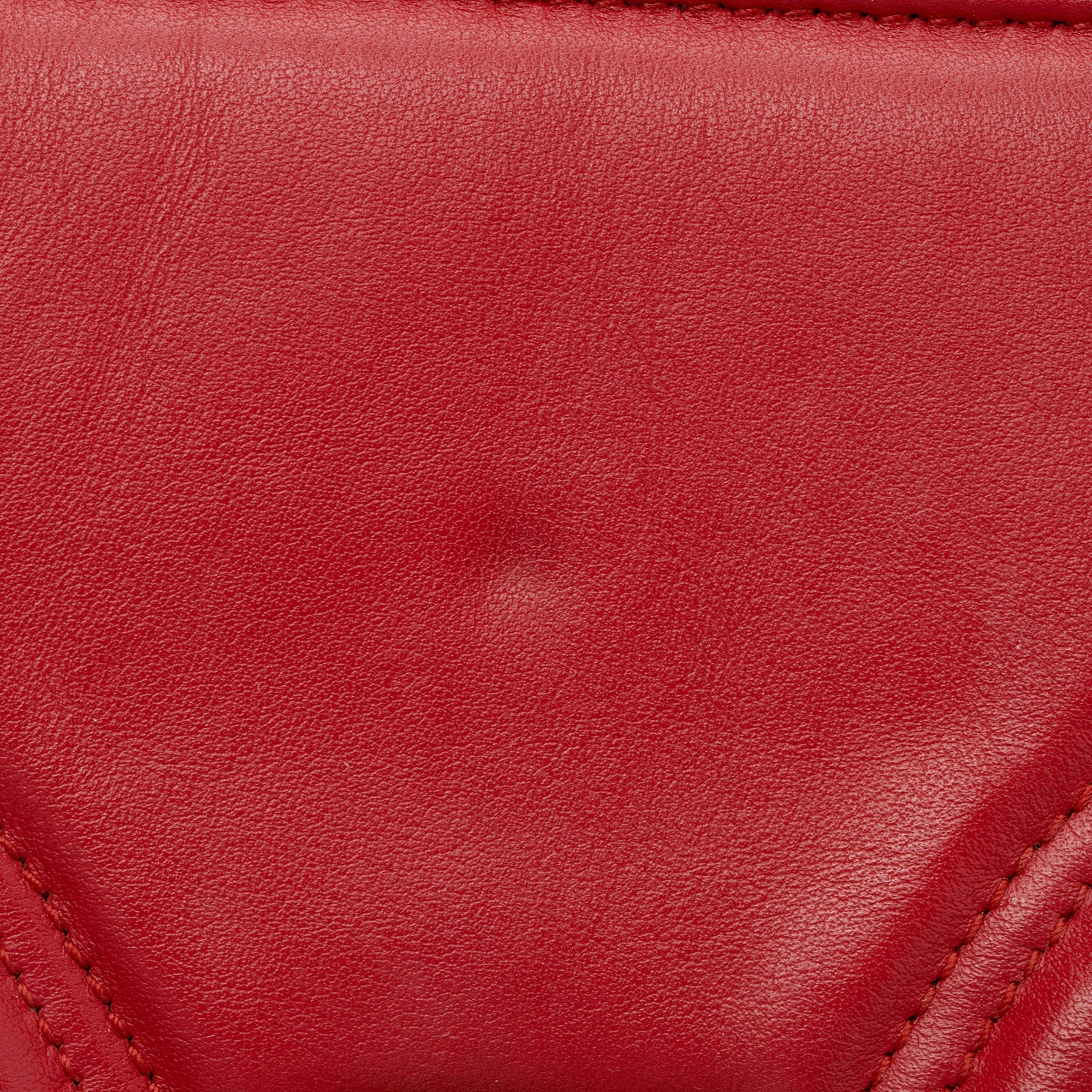 Gucci Matelasse Leather GG Marmont Small Flap Bag (SHF-X3SjWs)