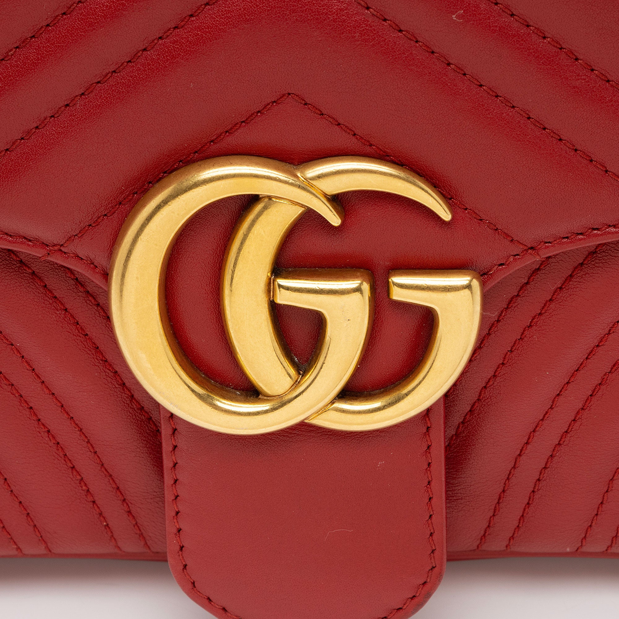 Gucci Matelasse Leather GG Marmont Medium Flap Bag