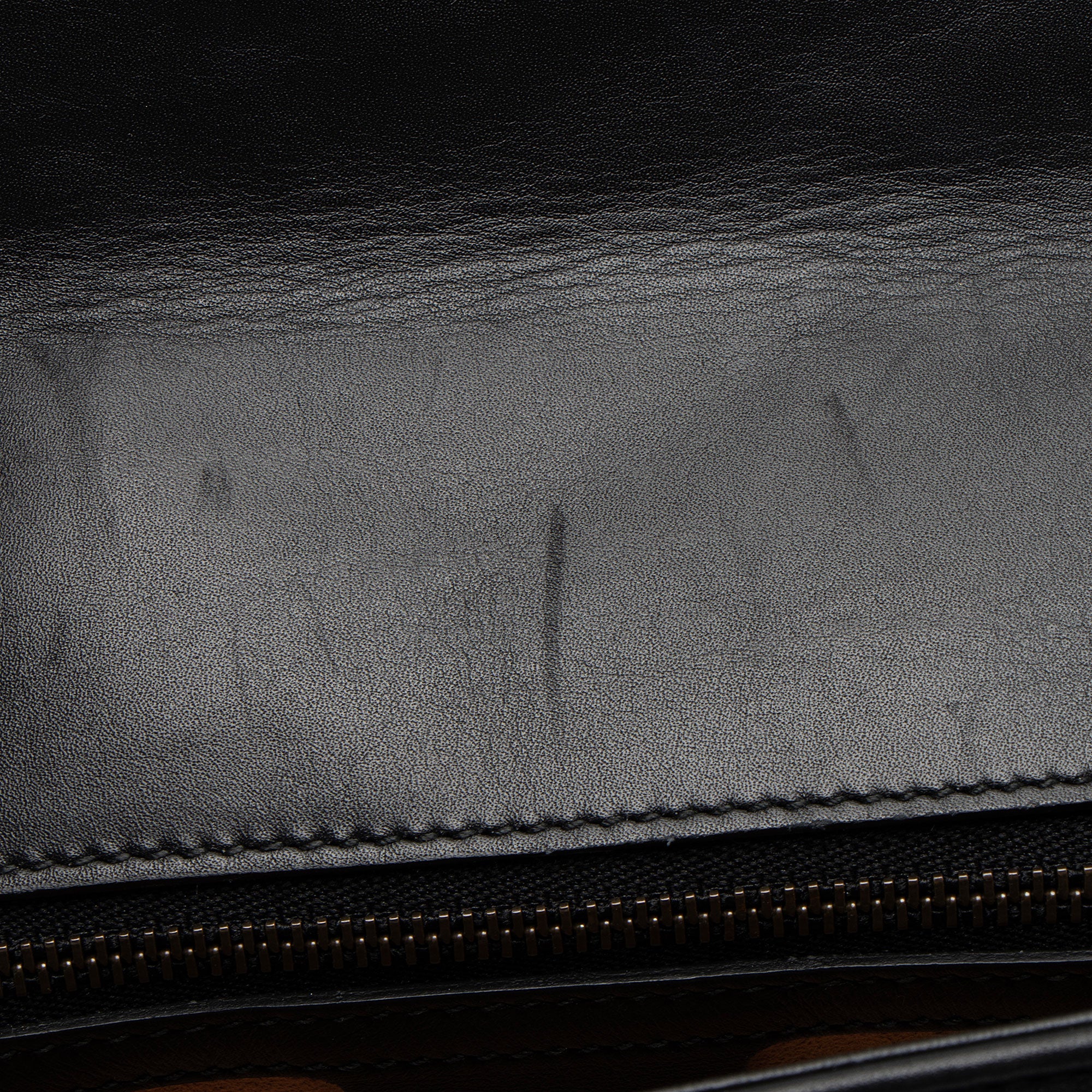 Gucci Matelasse Leather GG Marmont Small Flap Bag (SHF-PLODJy)