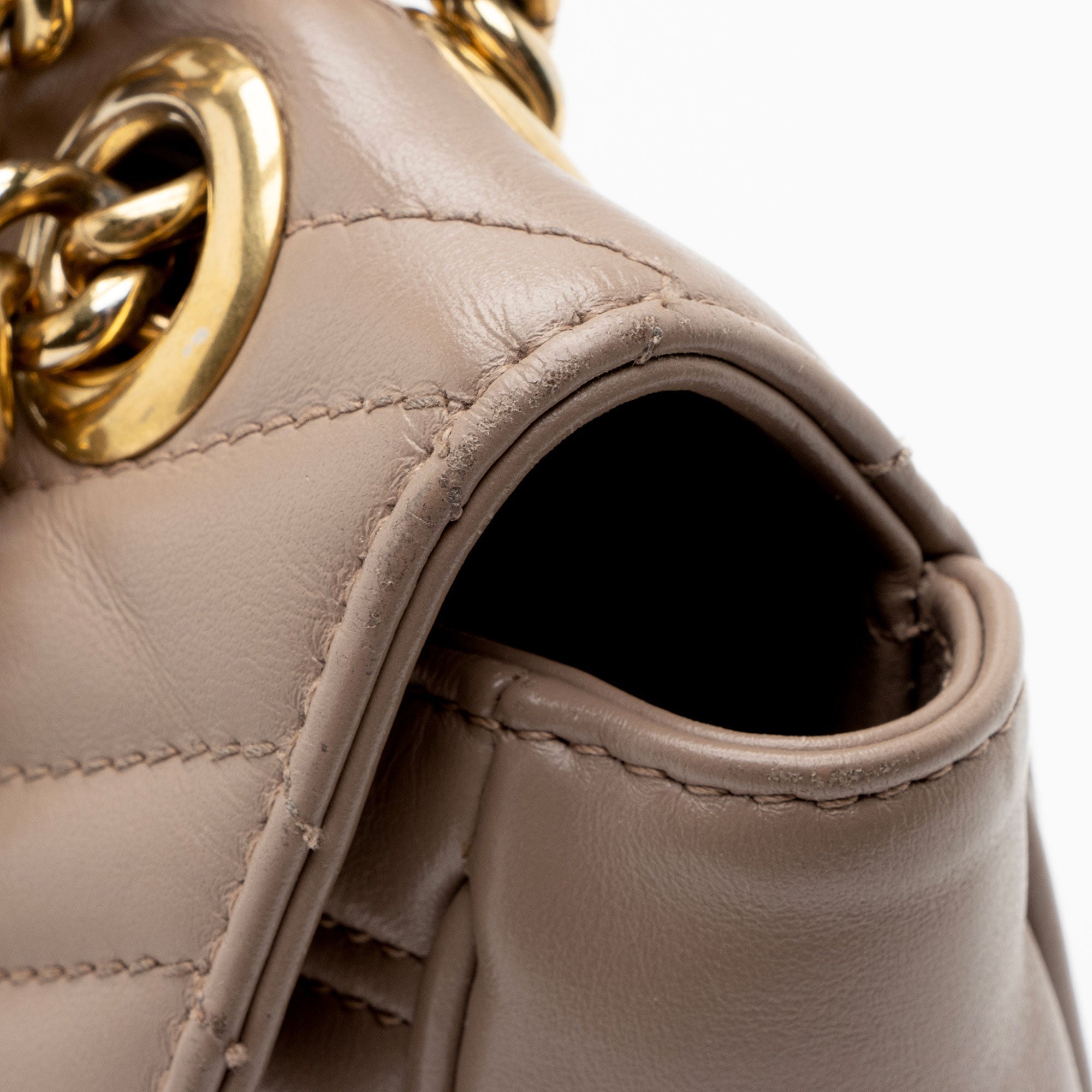 Gucci Matelasse Leather GG Marmont Medium Flap Bag