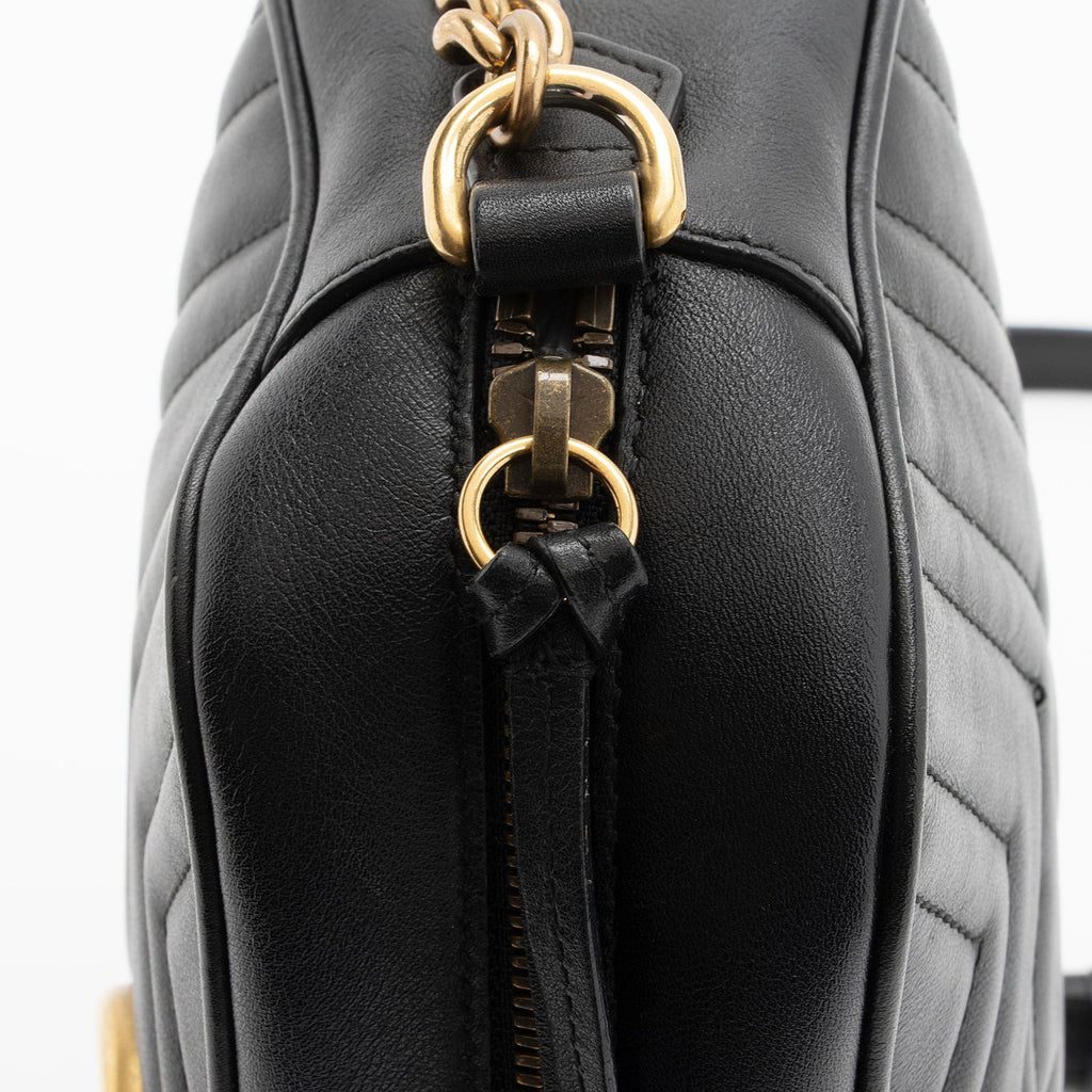 Gucci Matelasse Leather GG Marmont Small Shoulder Bag (SHF-Hle45u)