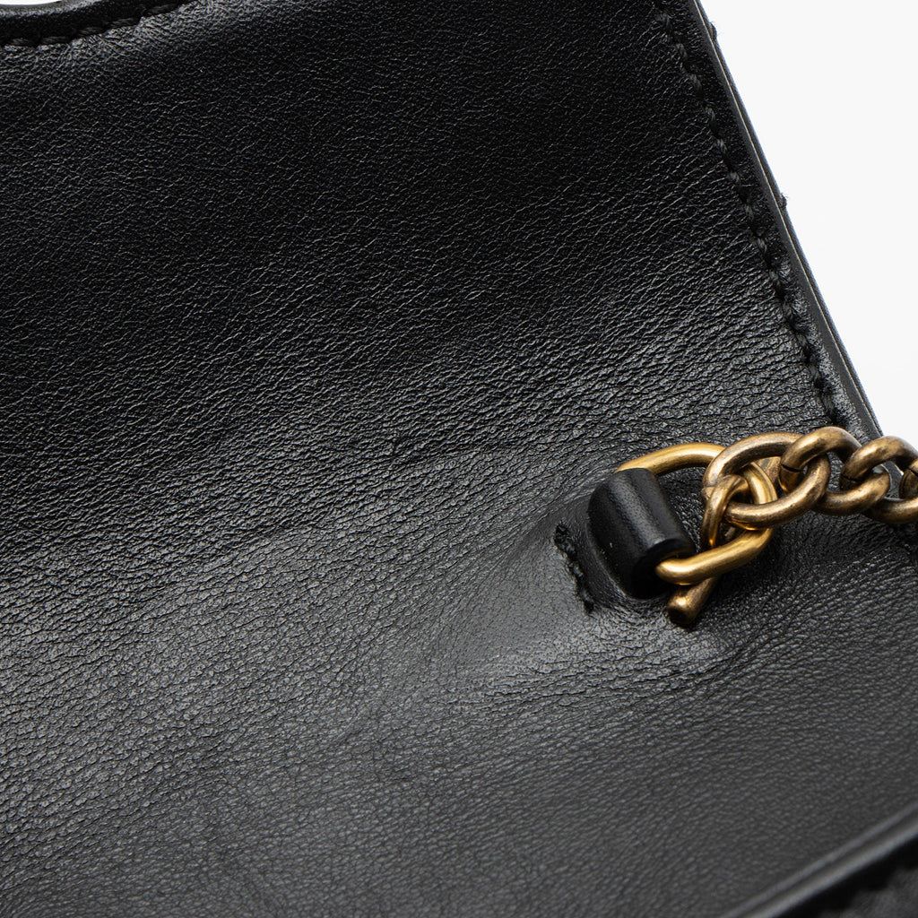 Gucci Matelasse Leather GG Marmont Super Mini Flap Bag (SHF-2hhN8g)