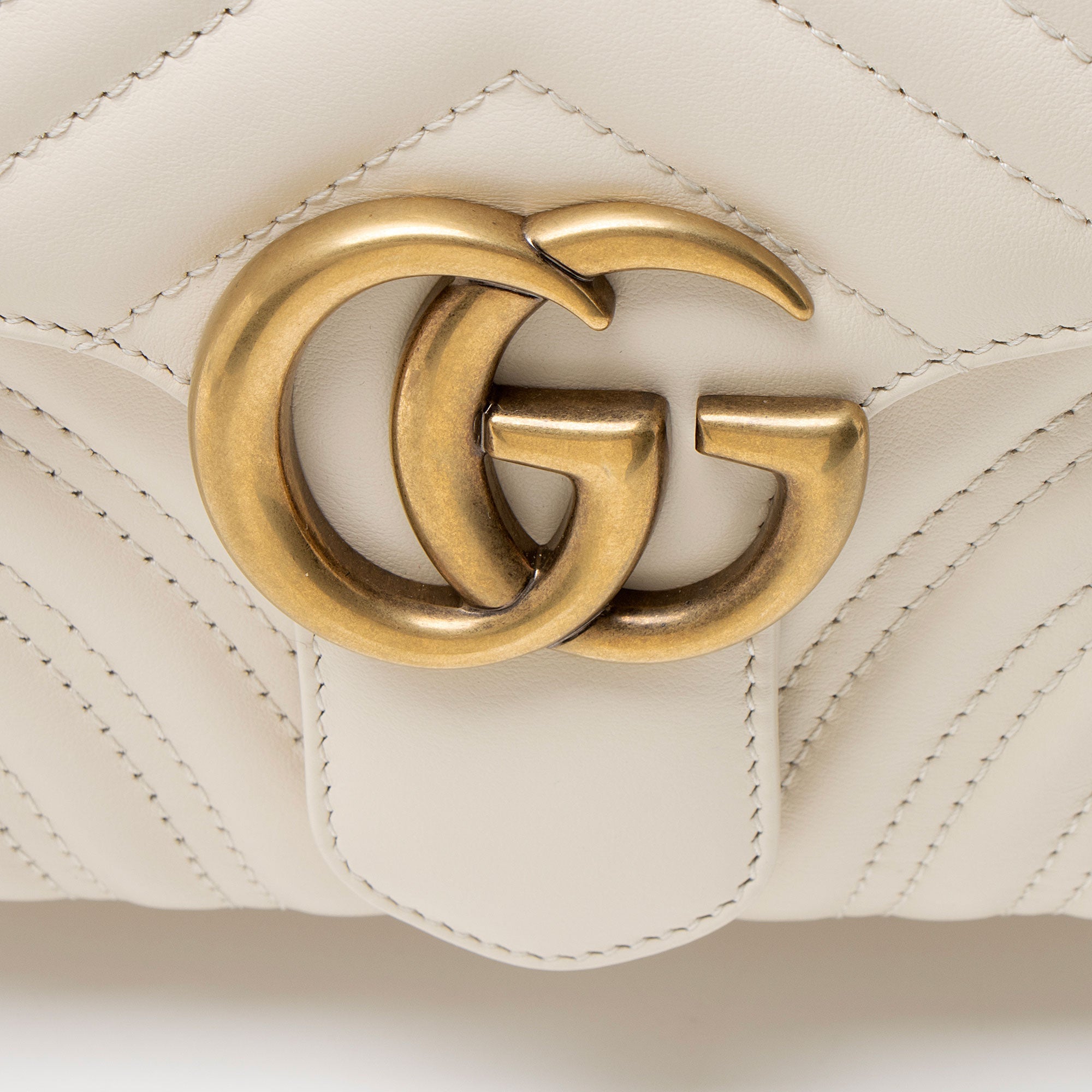 Gucci Matelasse Leather GG Marmont Zip Around Top Handle