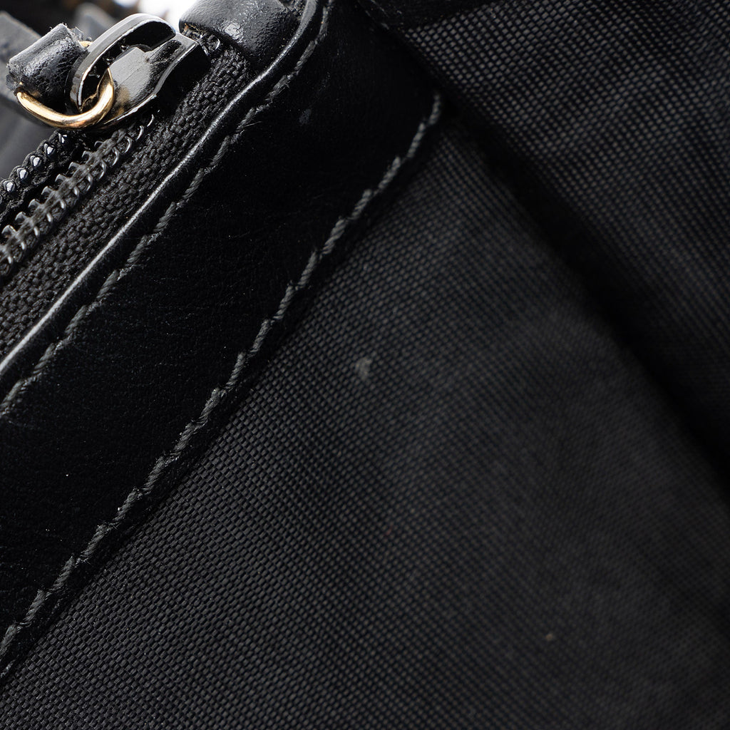 Gucci Matelasse Leather GG Marmont Zip Wallet