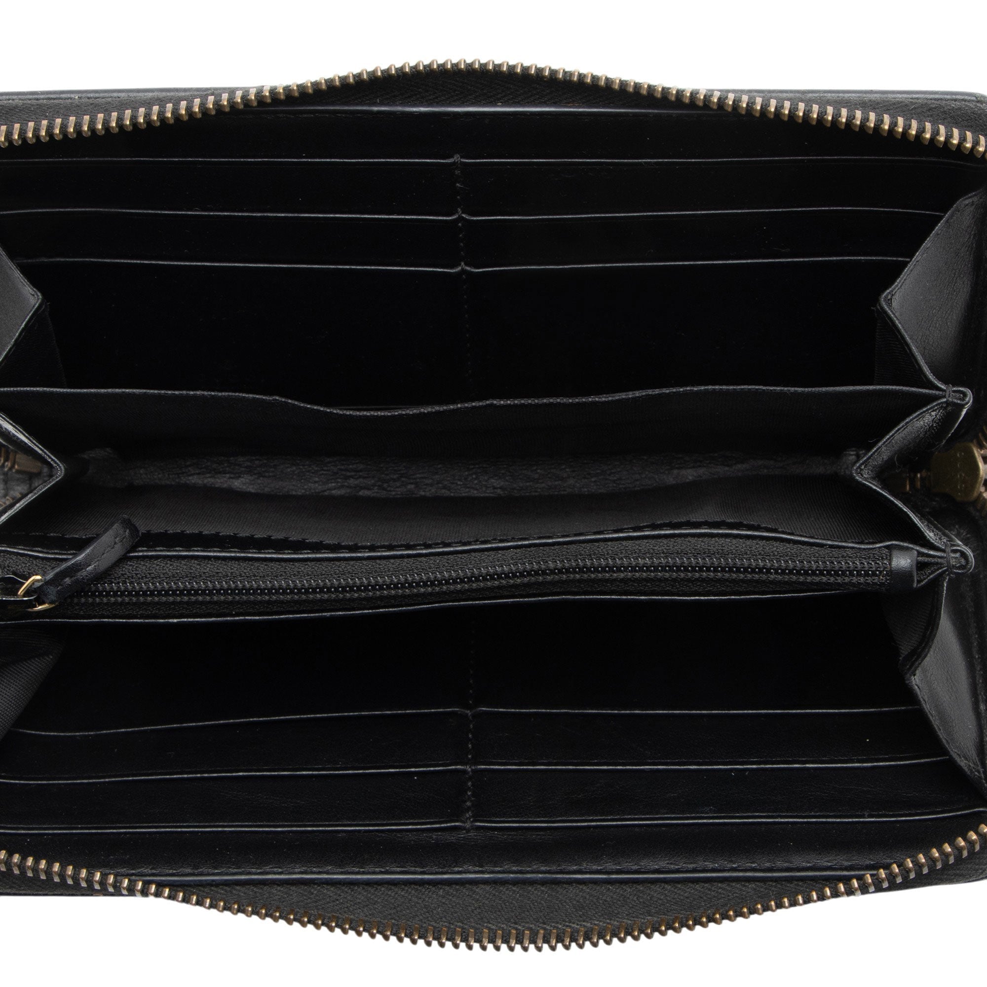 Gucci Matelasse Leather GG Marmont Zip Wallet