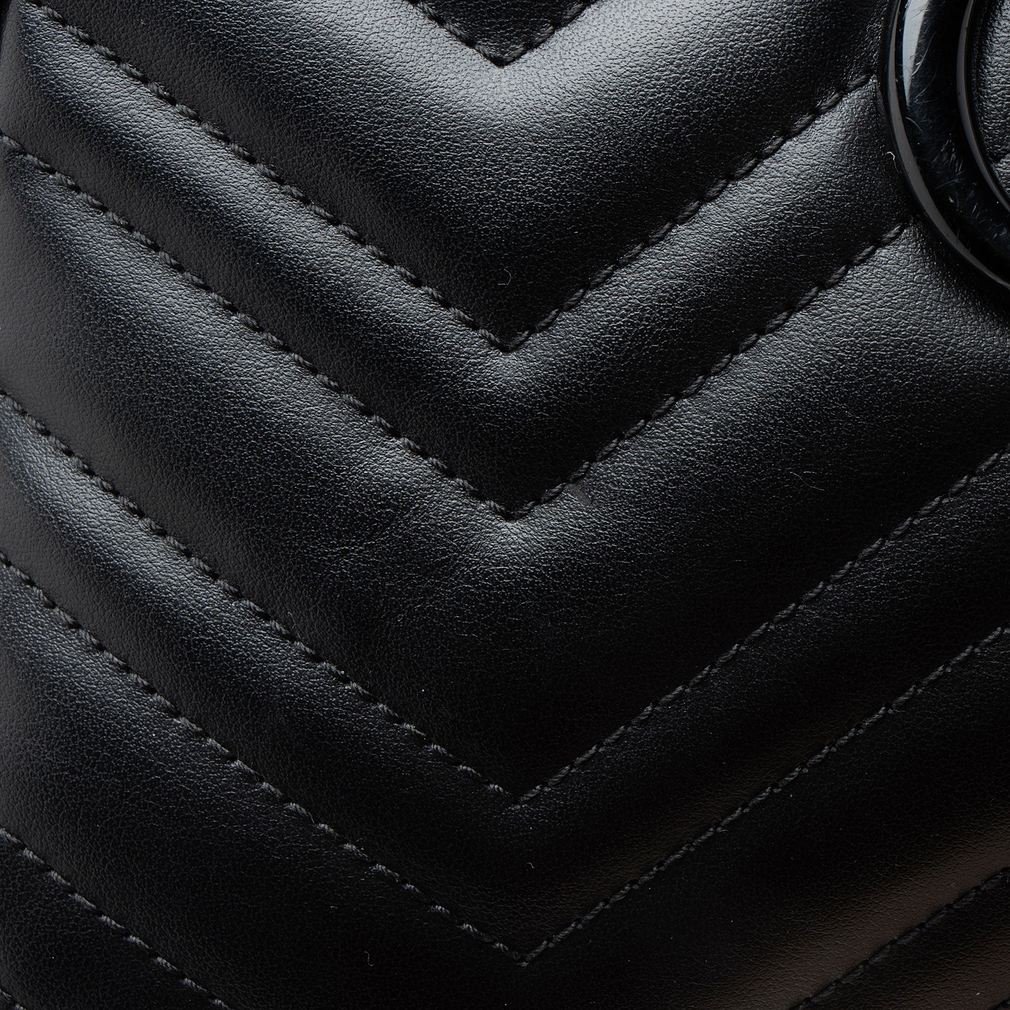 Gucci Matelasse Leather Monochrome GG Marmont Small Camera Bag