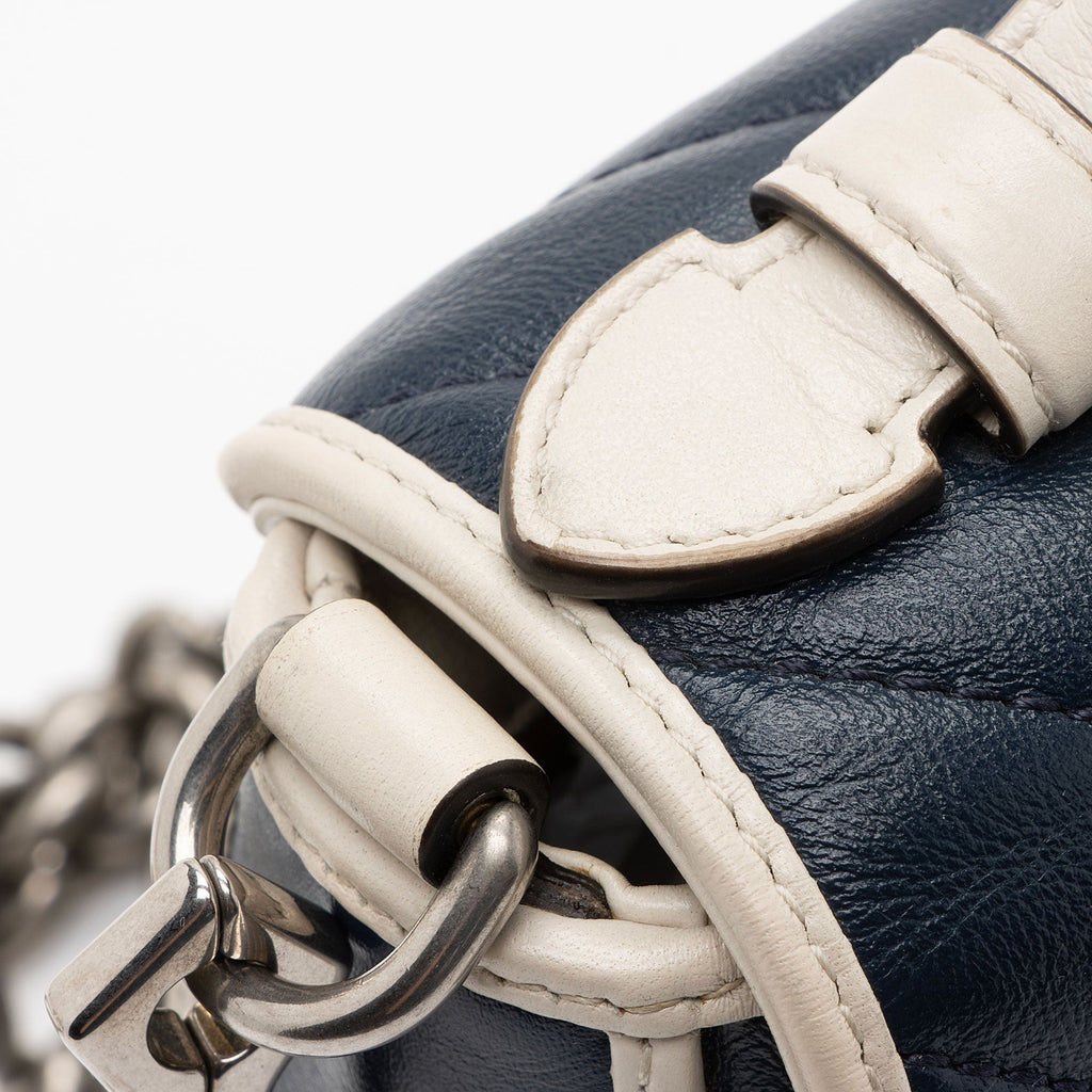 Gucci Matelasse Leather Torchon GG Marmont Mini Top Handle (SHF-MlSIP6)